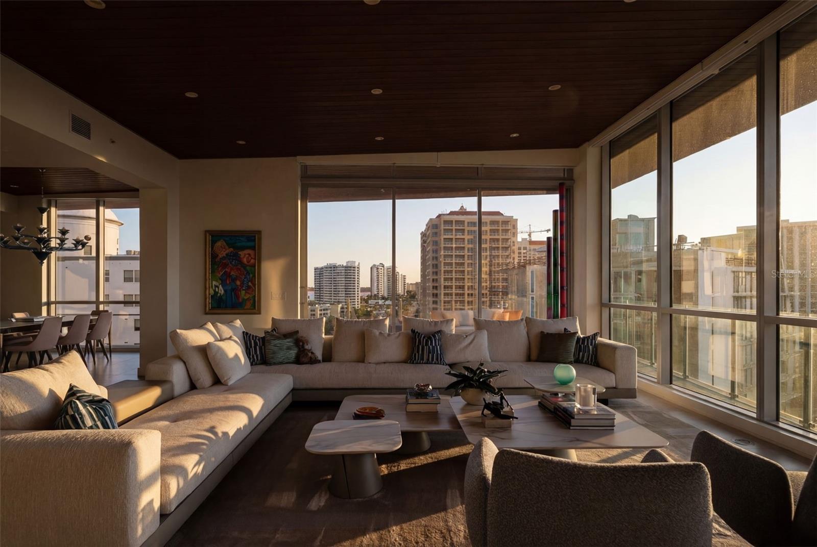 111 GOLDEN GATE PT #802PH