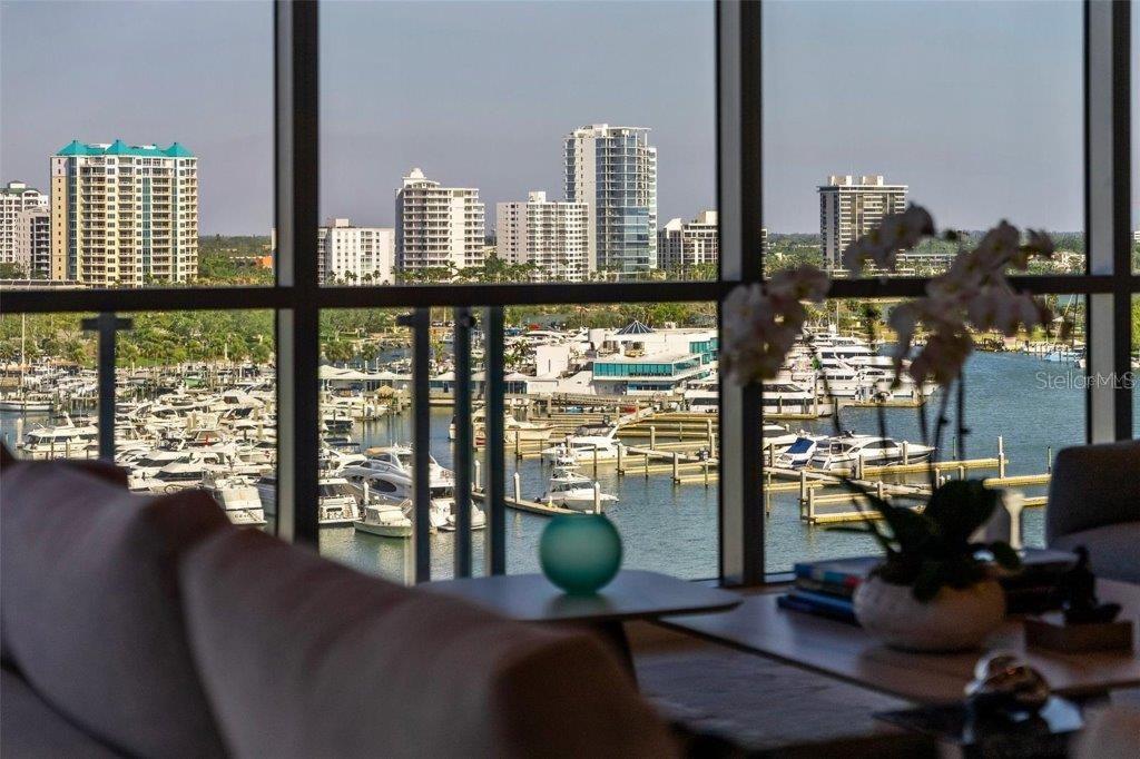 111 GOLDEN GATE PT #802PH