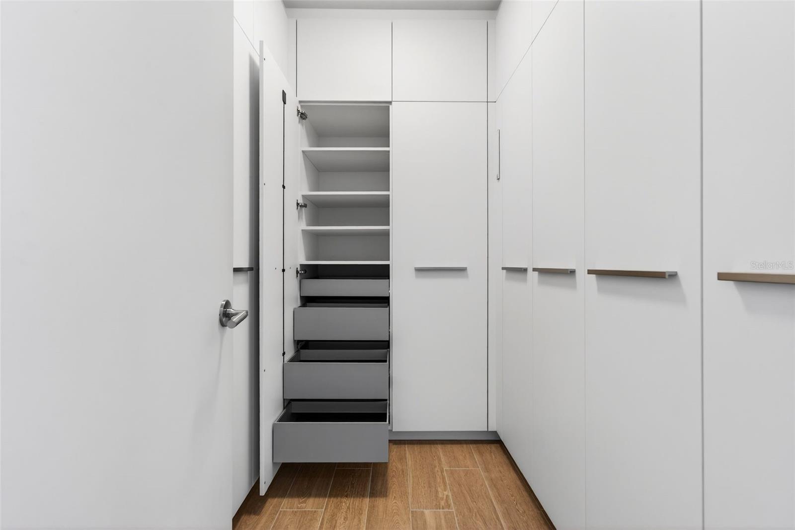 1591 GULF OF MEXICO DR #412