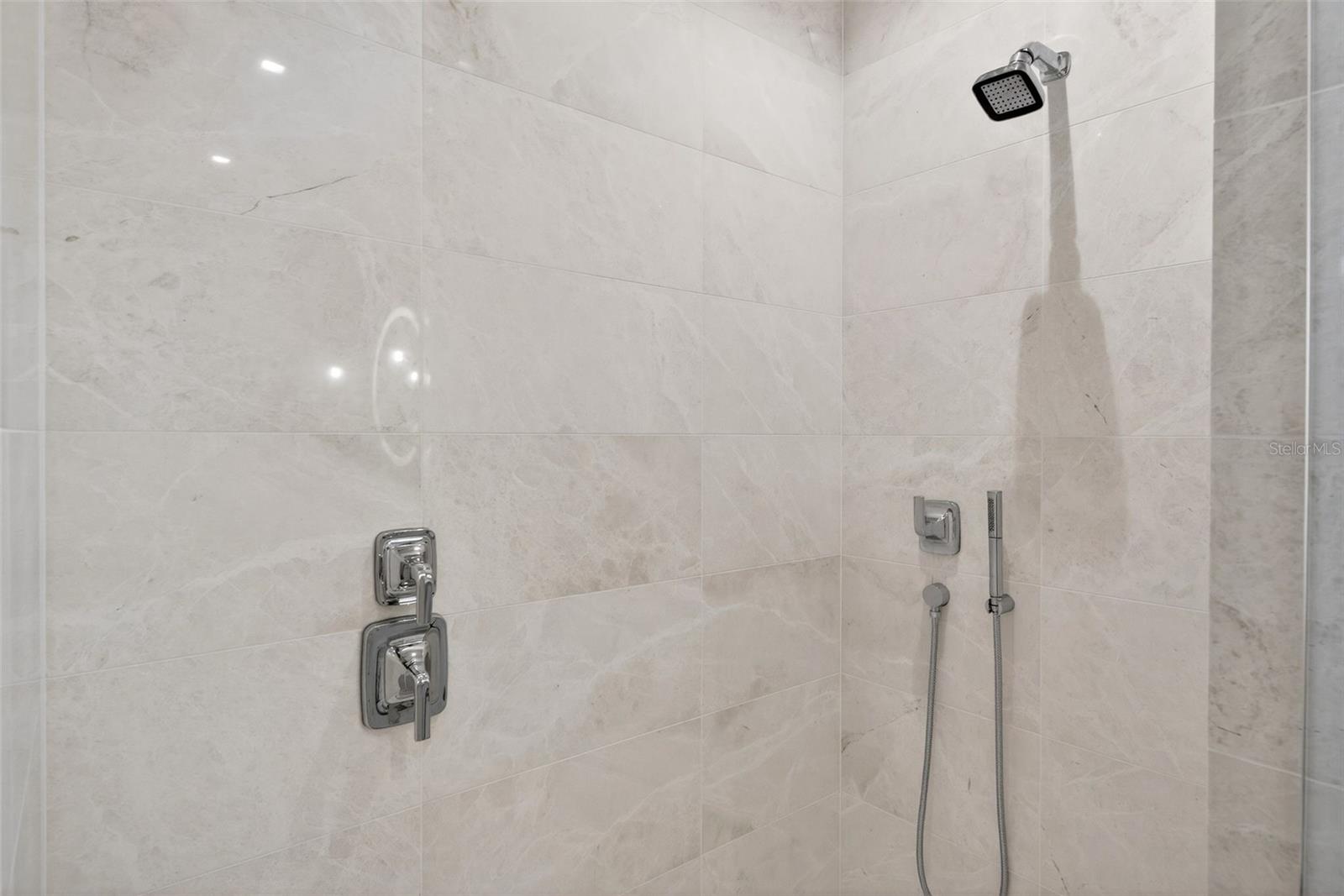 1591 GULF OF MEXICO DR #412