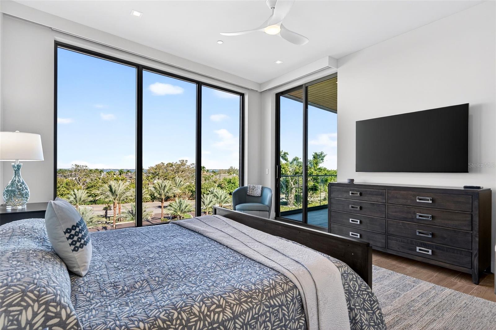 1591 GULF OF MEXICO DR #412