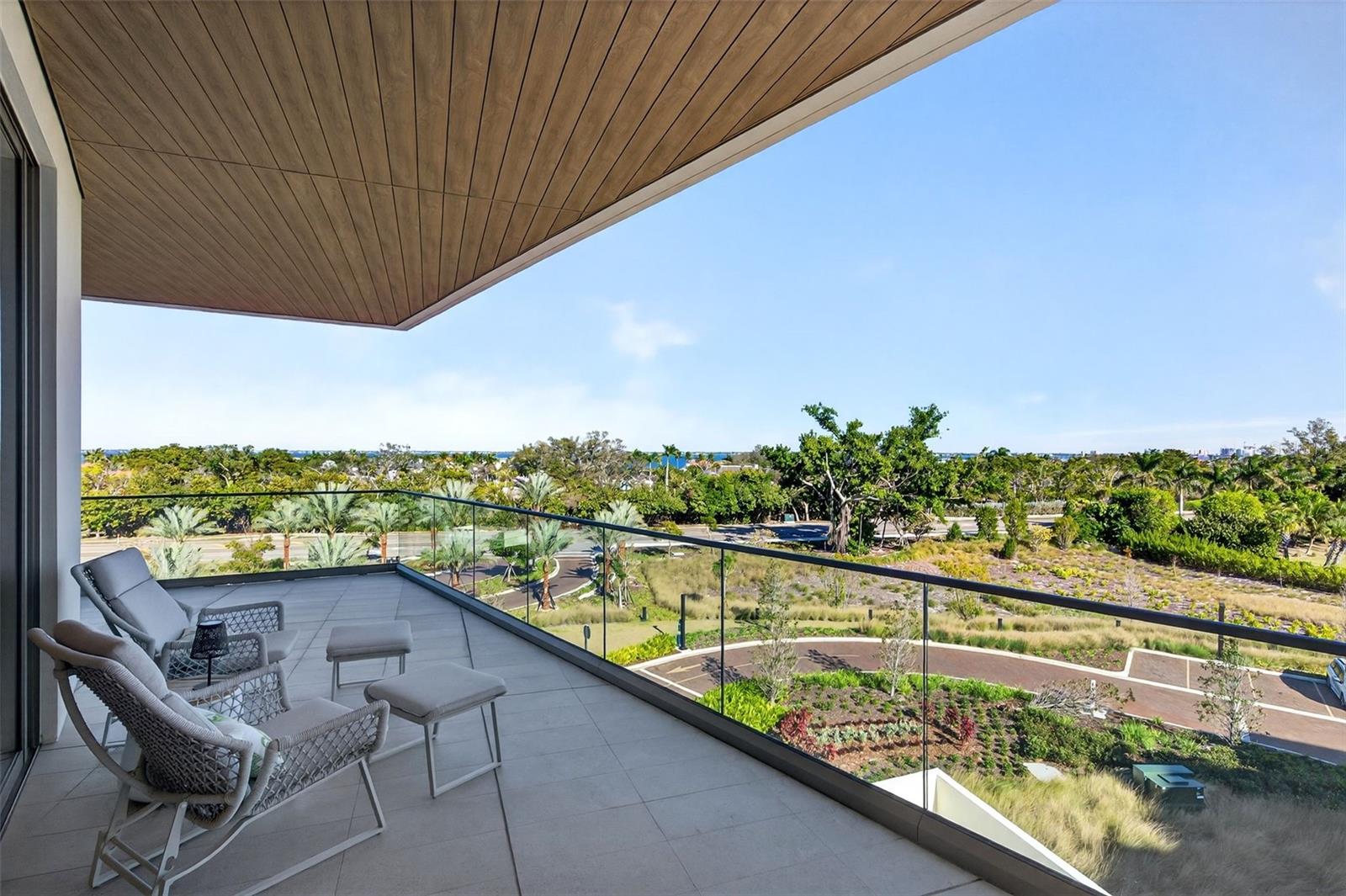 1591 GULF OF MEXICO DR #412