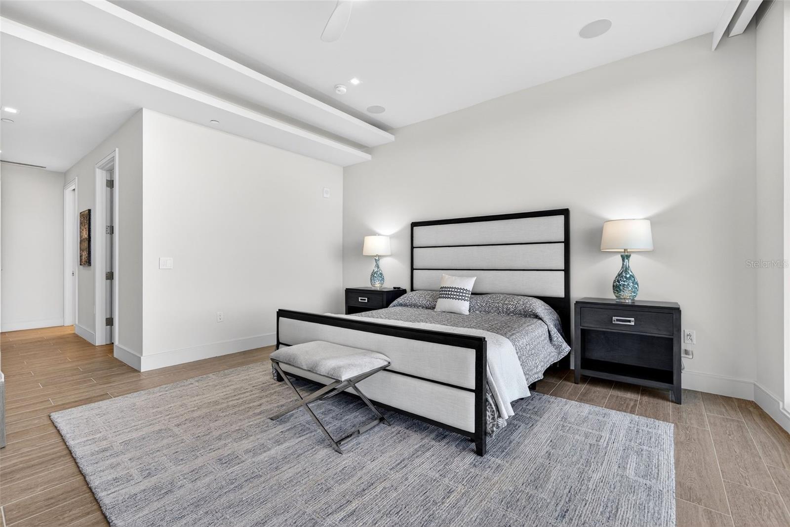 1591 GULF OF MEXICO DR #412