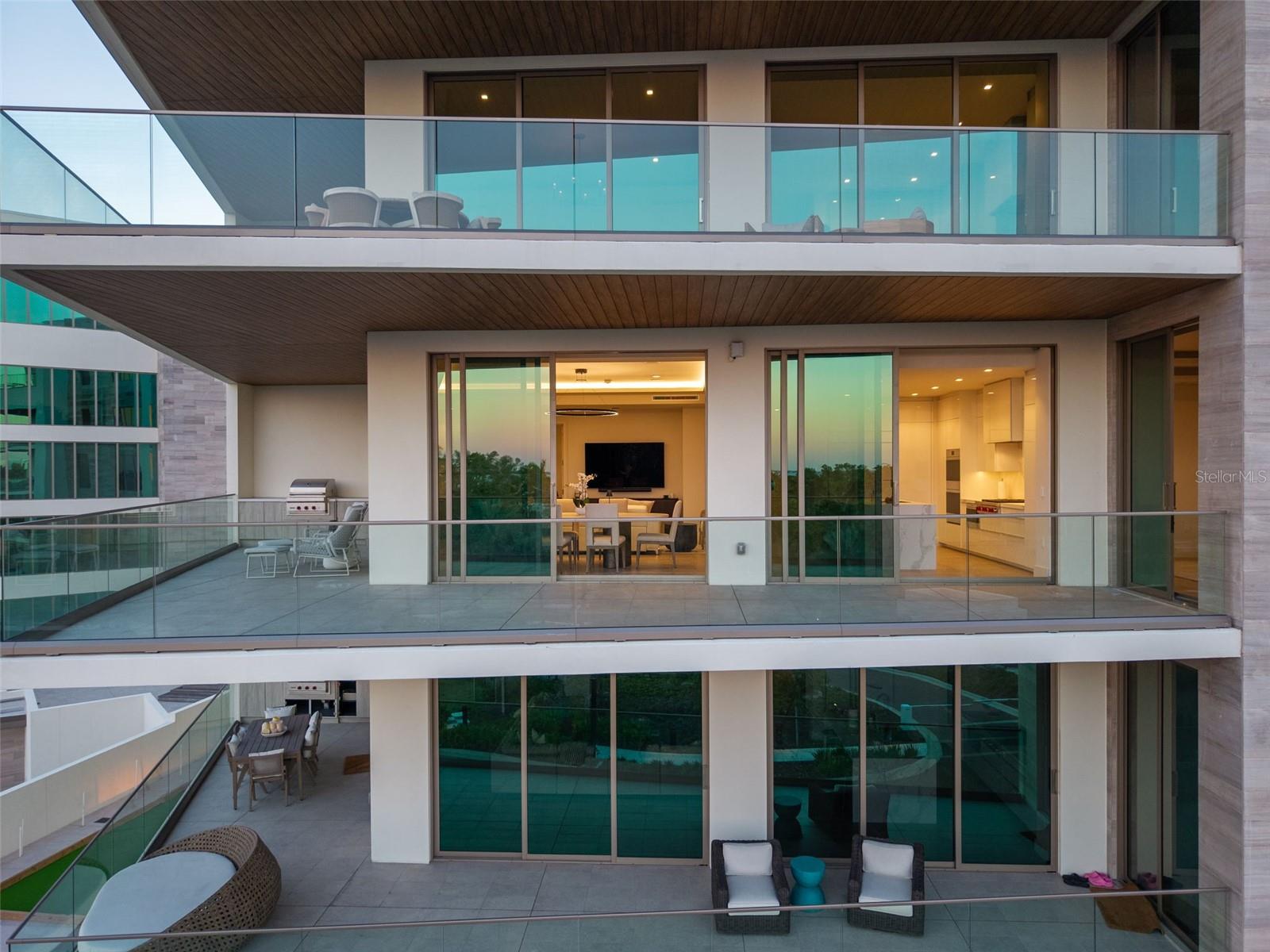 1591 GULF OF MEXICO DR #412