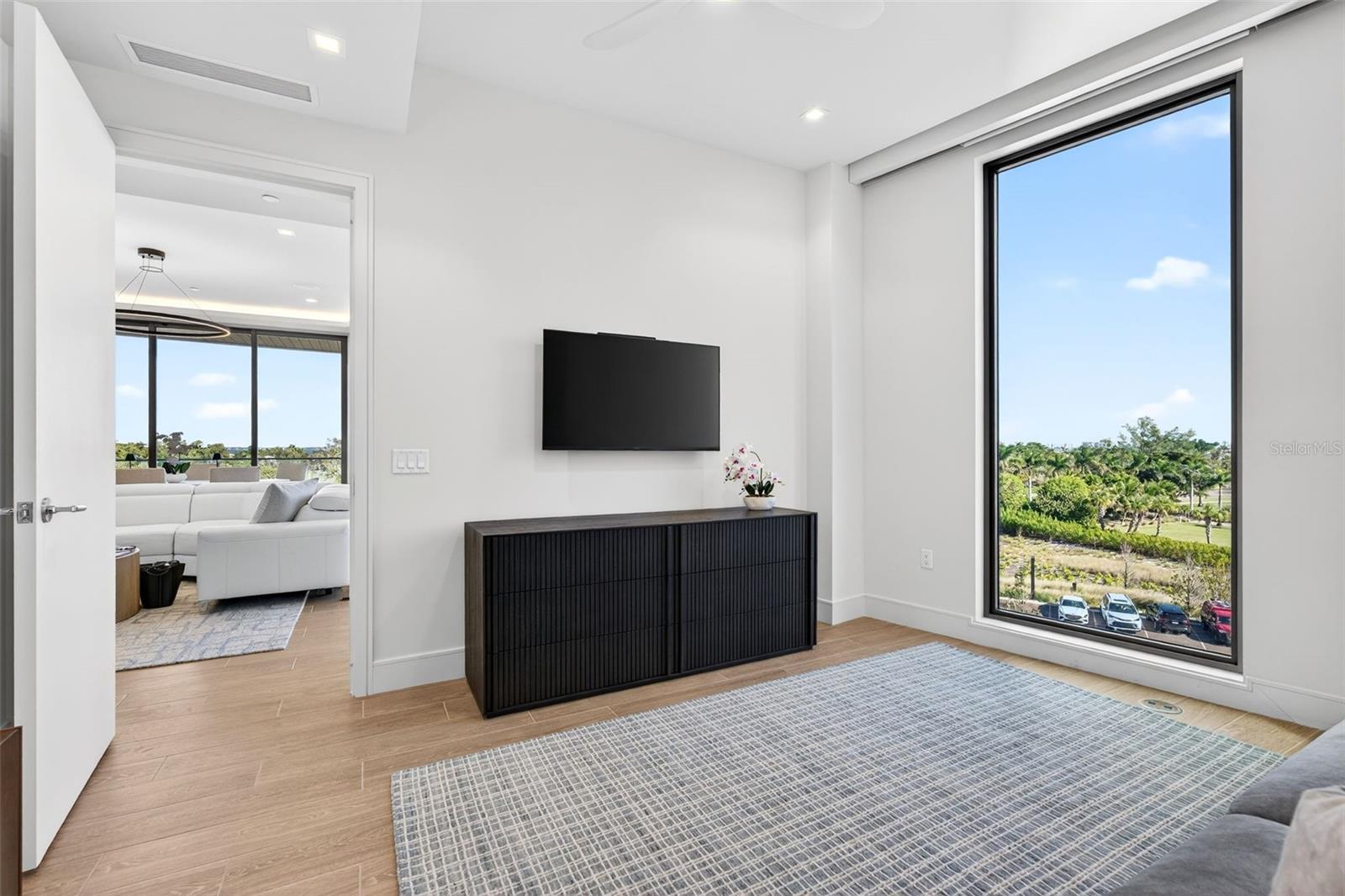 1591 GULF OF MEXICO DR #412