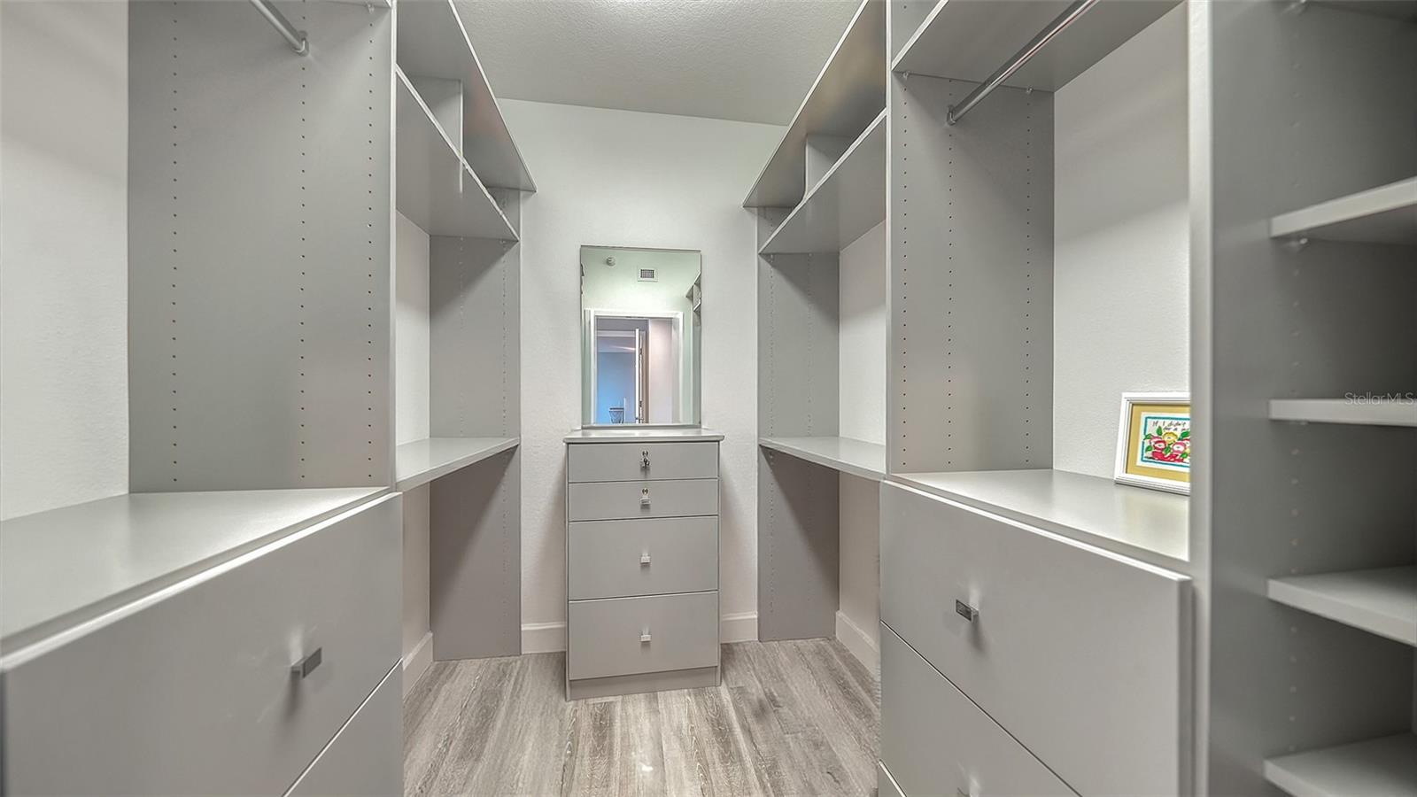 1800 BENJAMIN FRANKLIN DR #B708