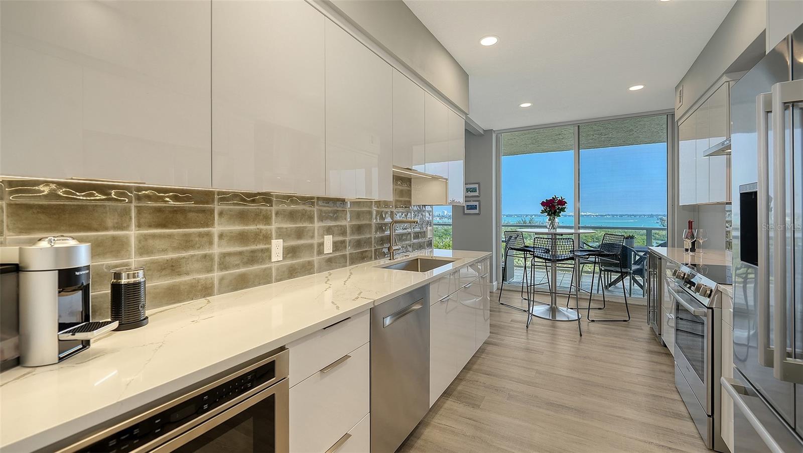 1800 BENJAMIN FRANKLIN DR #B708