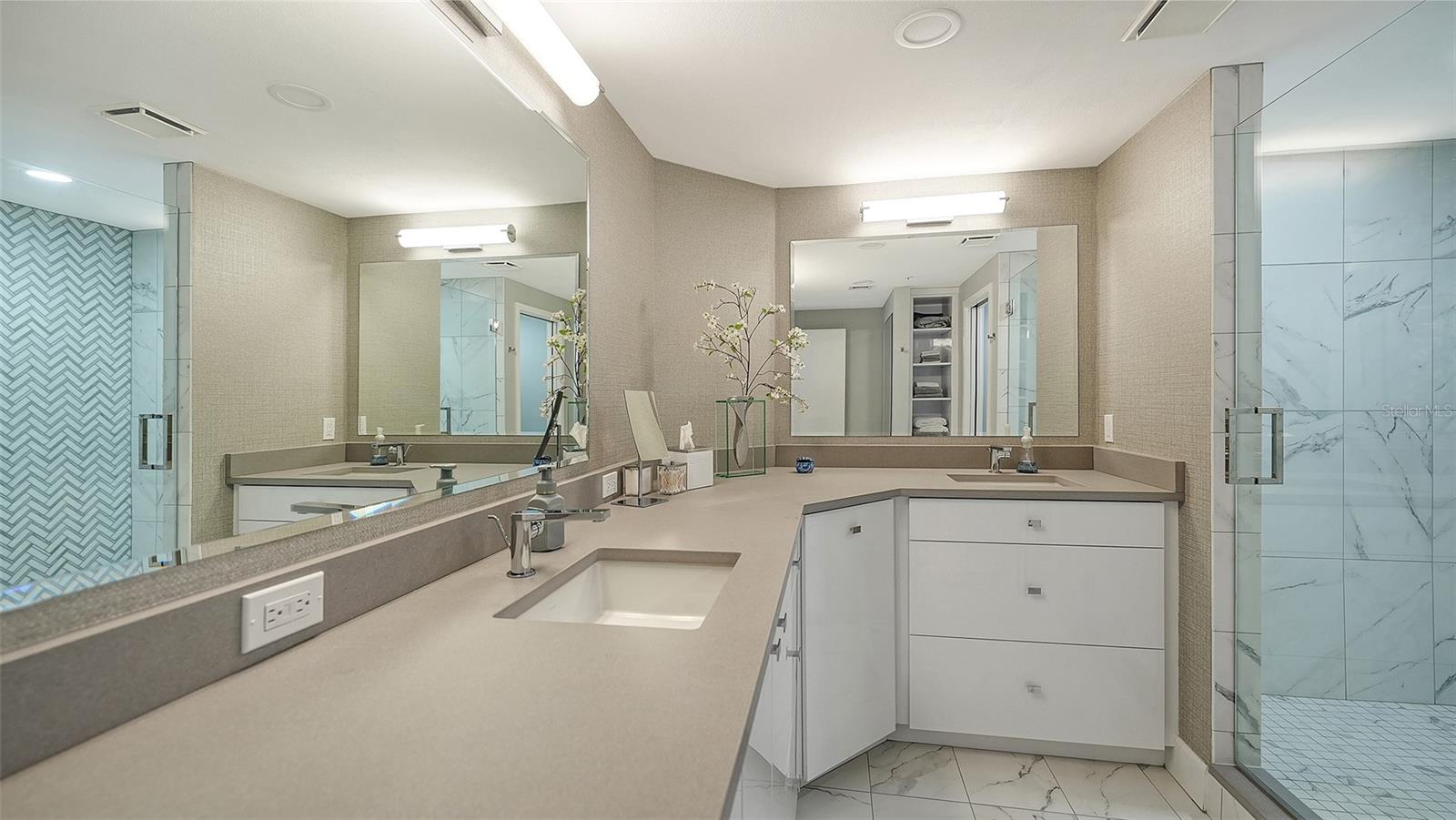 1800 BENJAMIN FRANKLIN DR #B708