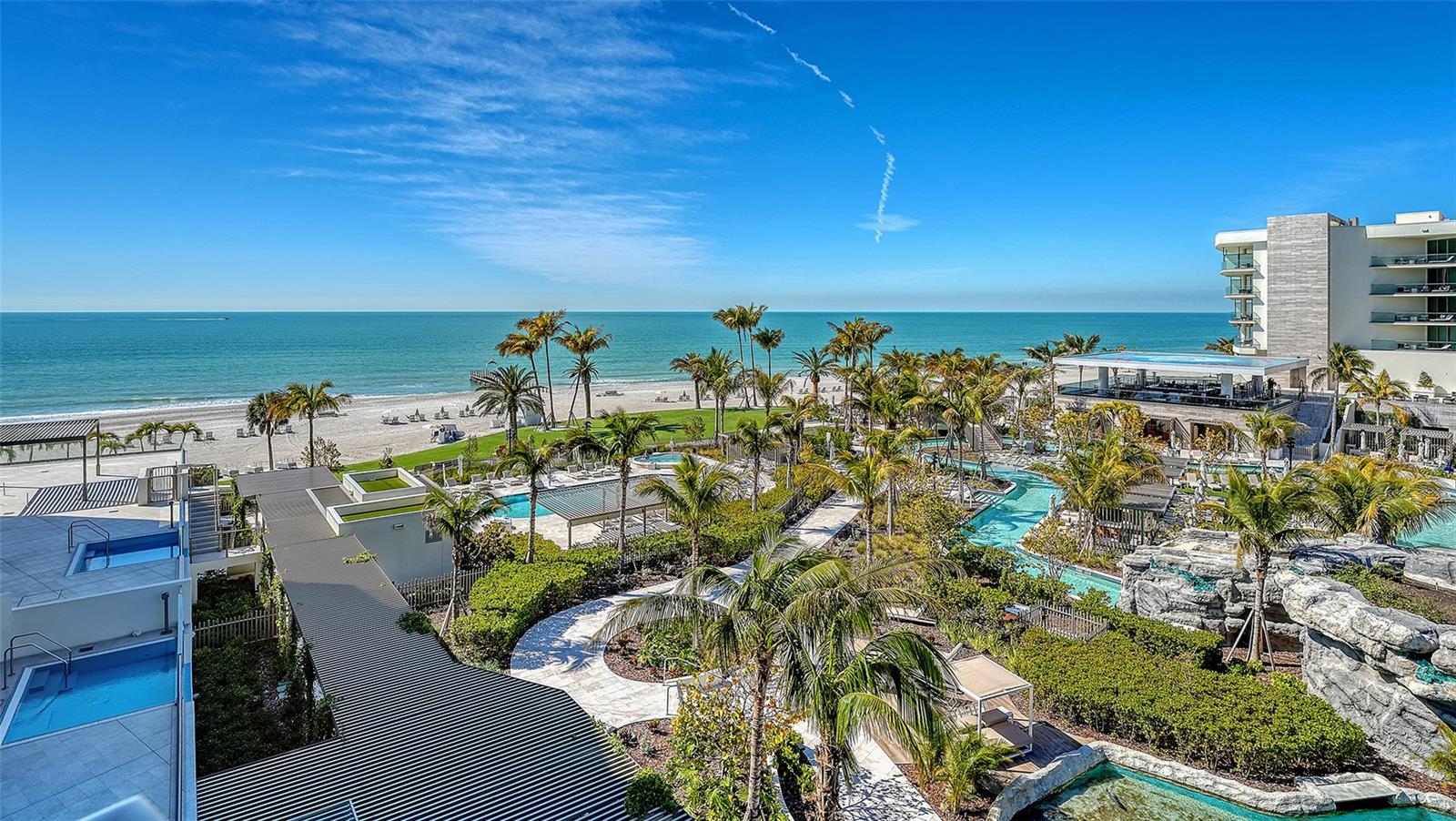 1561 GULF OF MEXICO DR #404