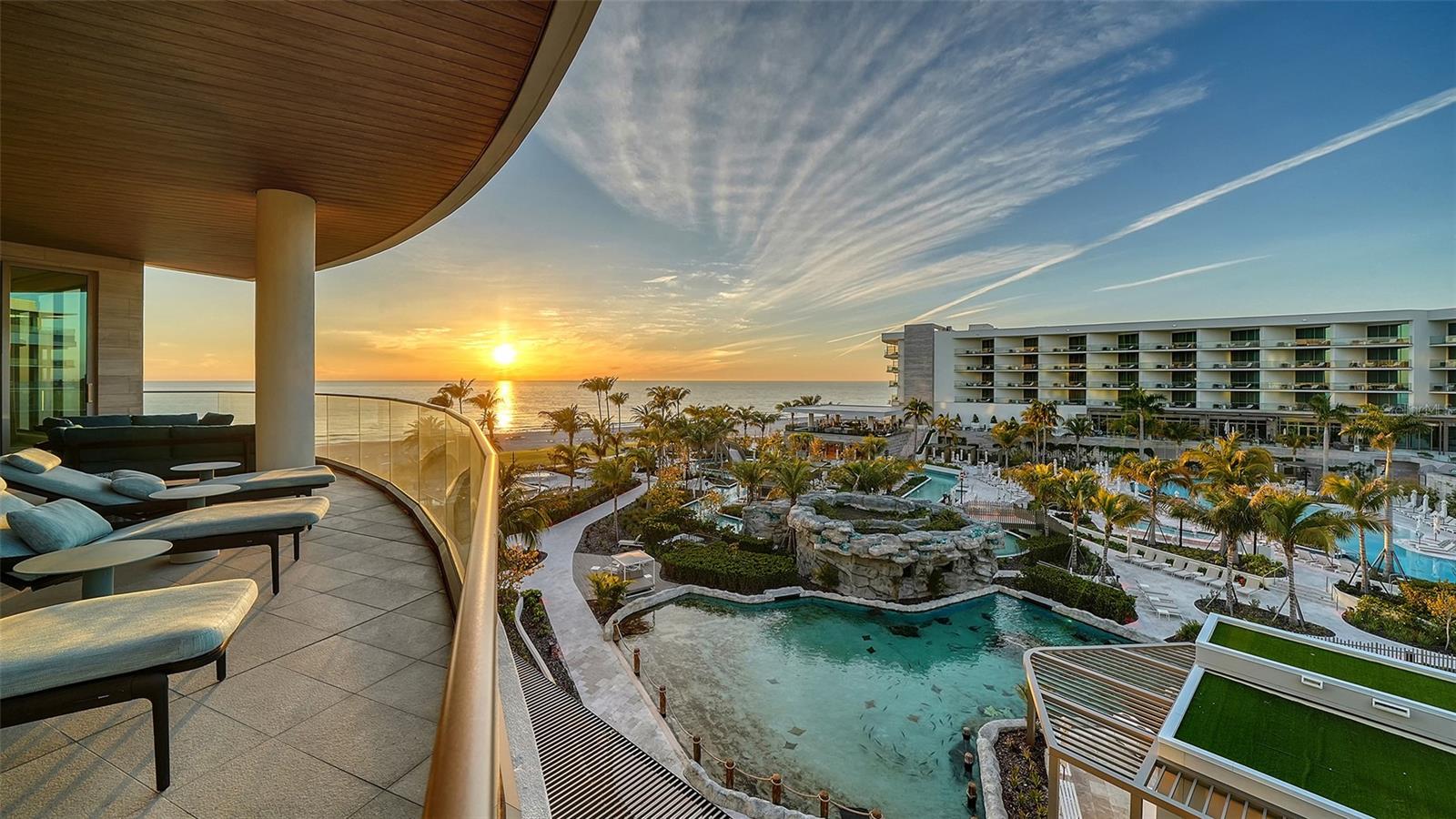 1561 GULF OF MEXICO DR #404
