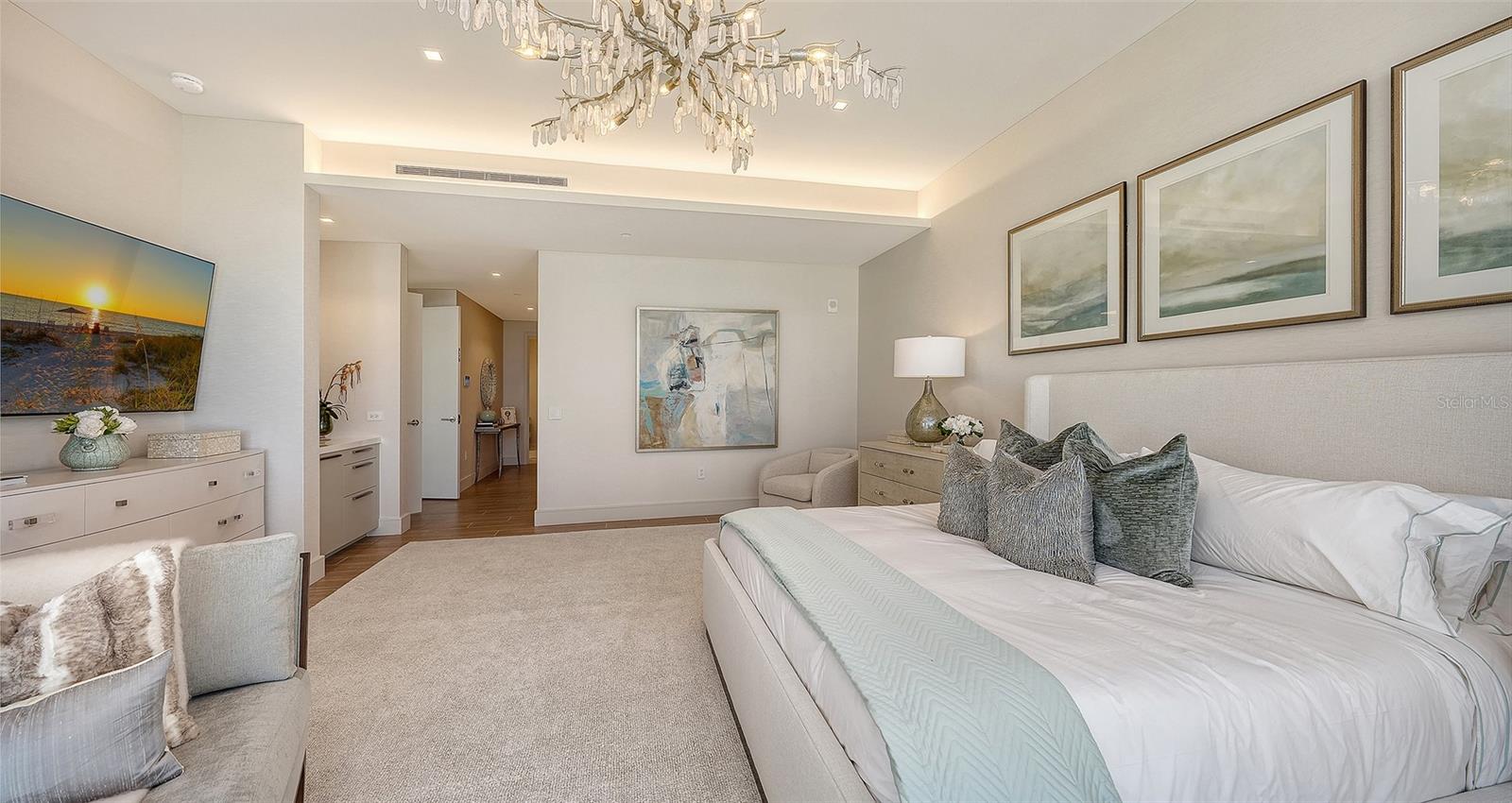 1561 GULF OF MEXICO DR #304