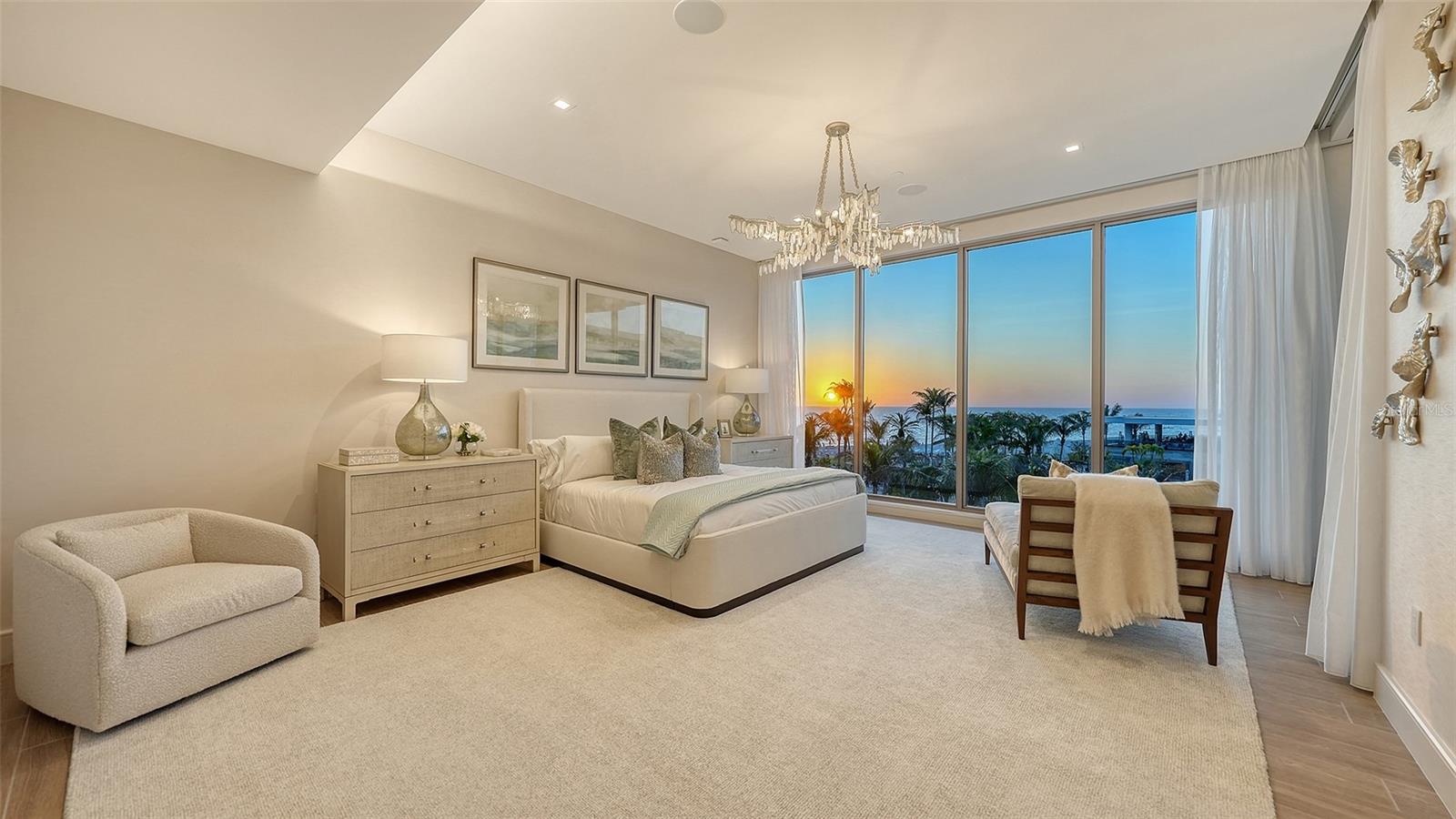 1561 GULF OF MEXICO DR #304