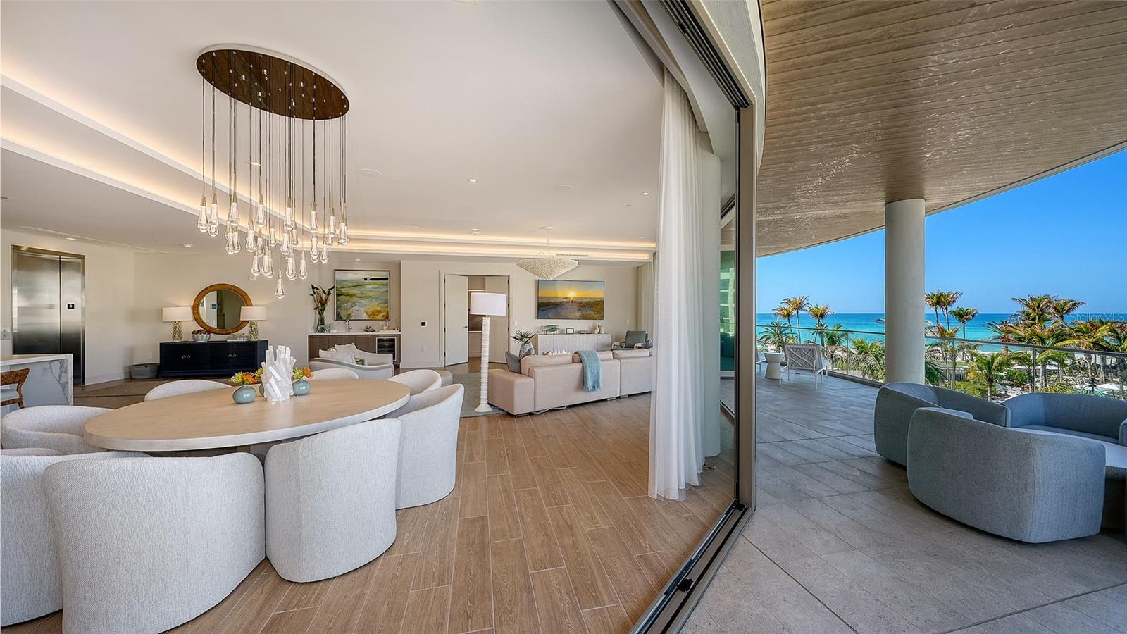 1561 GULF OF MEXICO DR #304