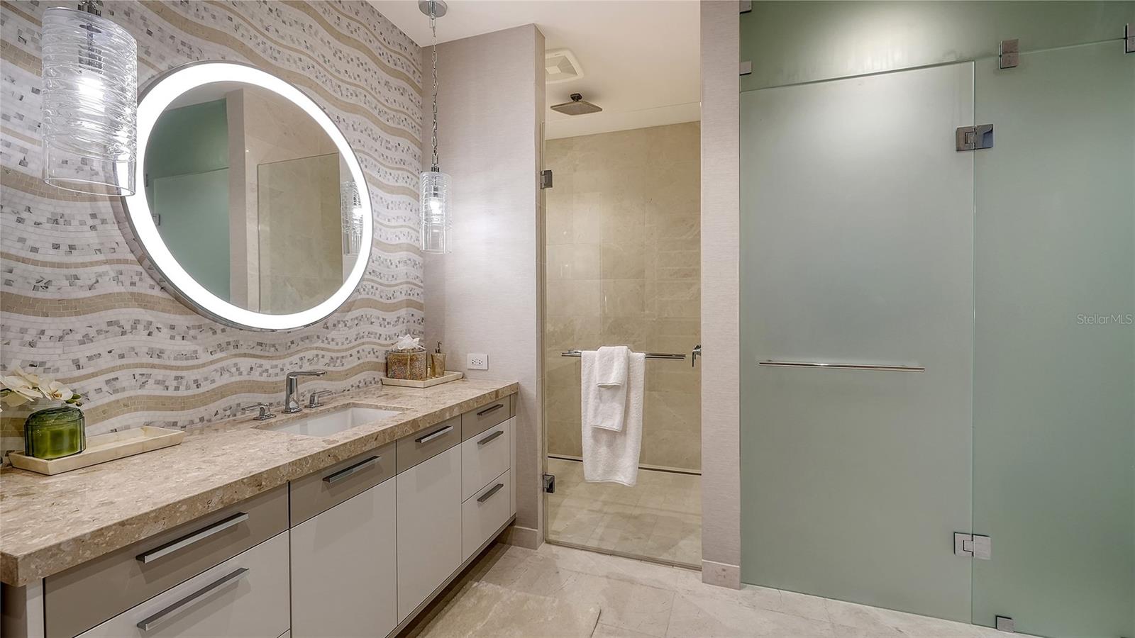 1561 GULF OF MEXICO DR #304