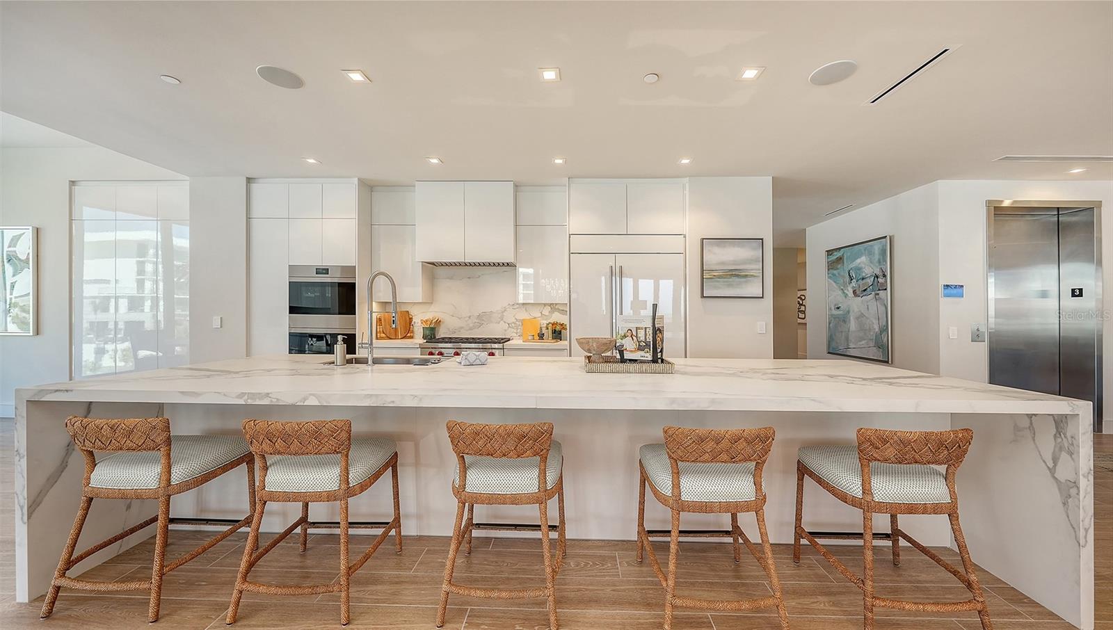 1561 GULF OF MEXICO DR #304