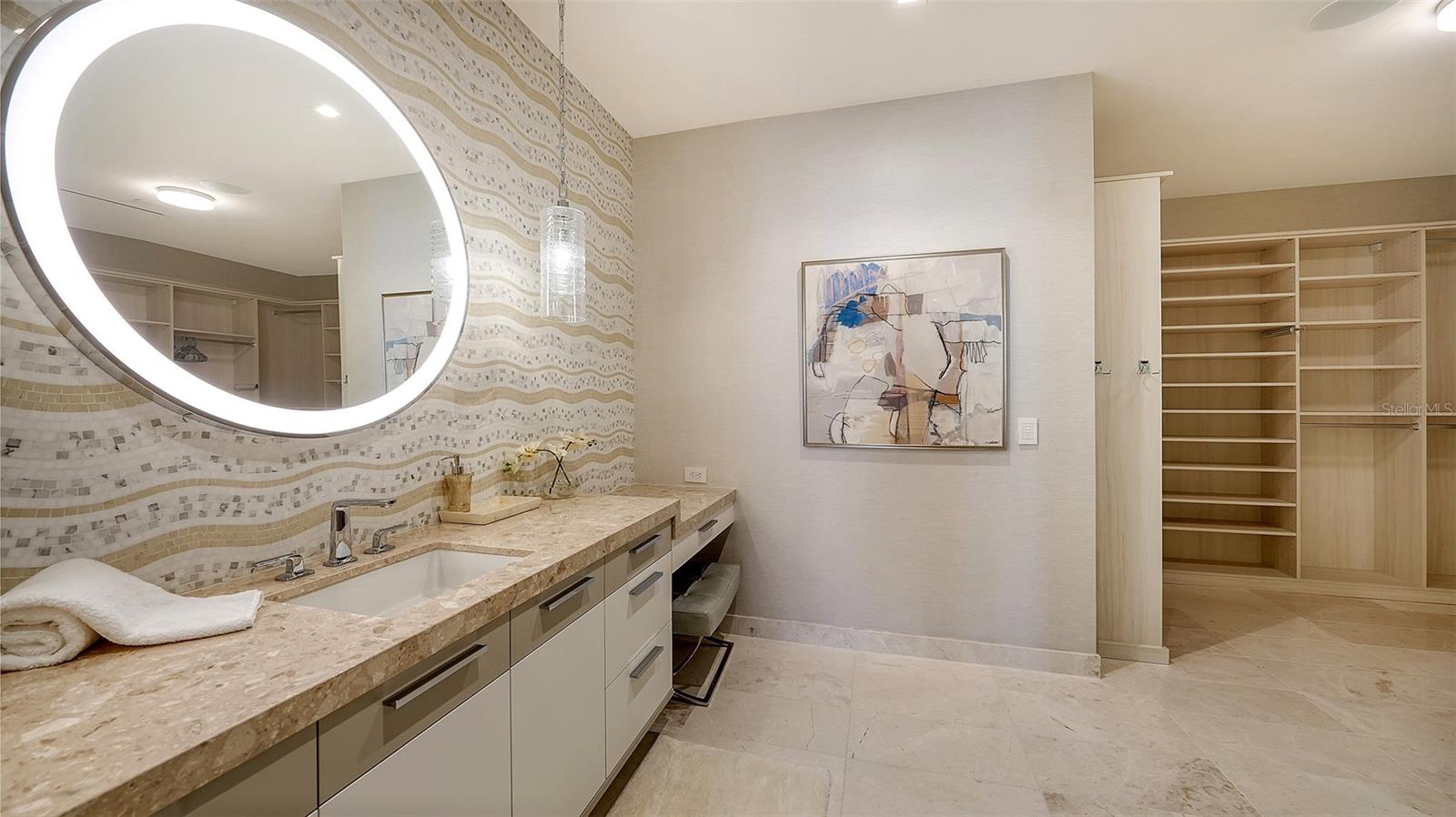 1561 GULF OF MEXICO DR #304