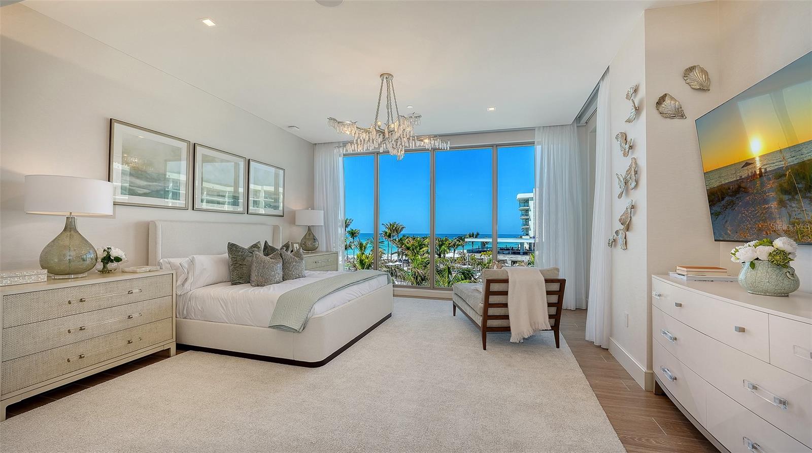 1561 GULF OF MEXICO DR #304