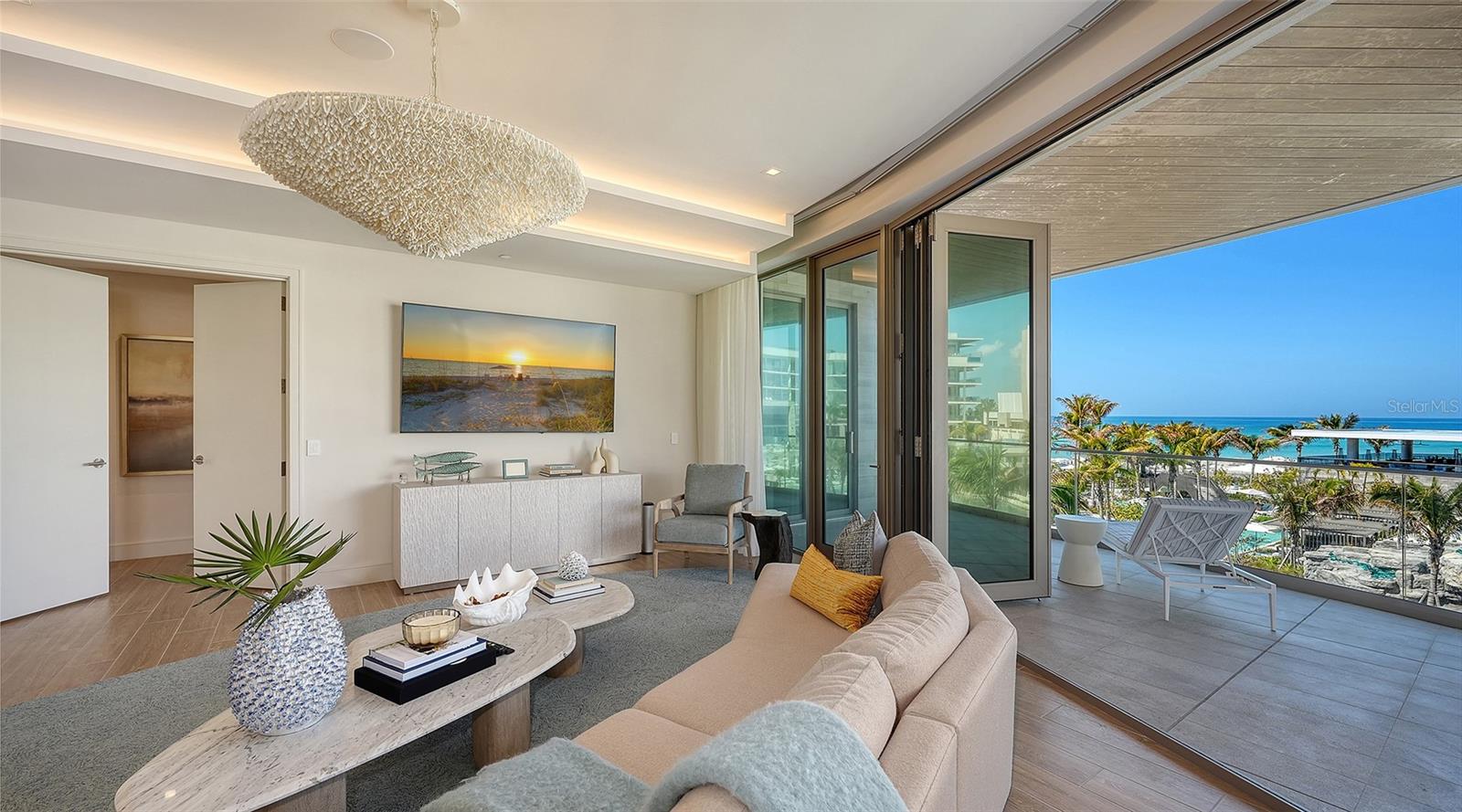 1561 GULF OF MEXICO DR #304