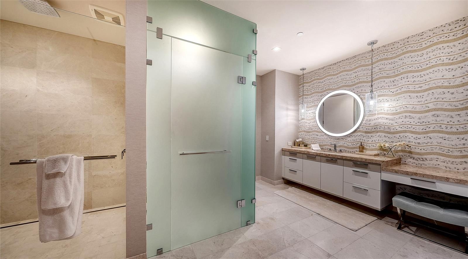 1561 GULF OF MEXICO DR #304