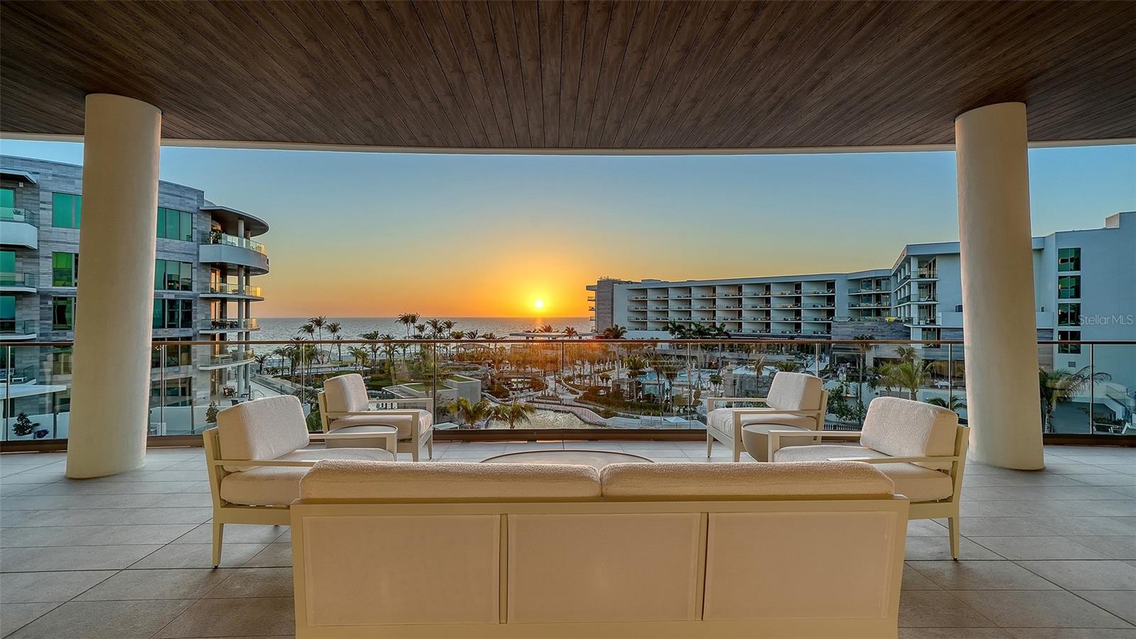 1581 GULF OF MEXICO DR #406