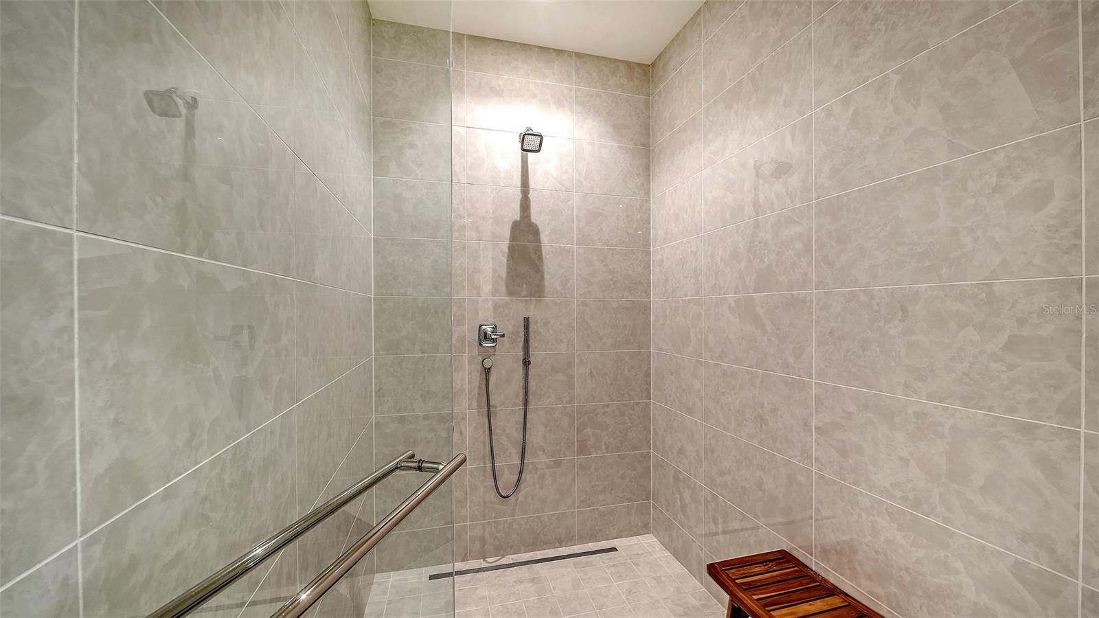 1581 GULF OF MEXICO DR #406