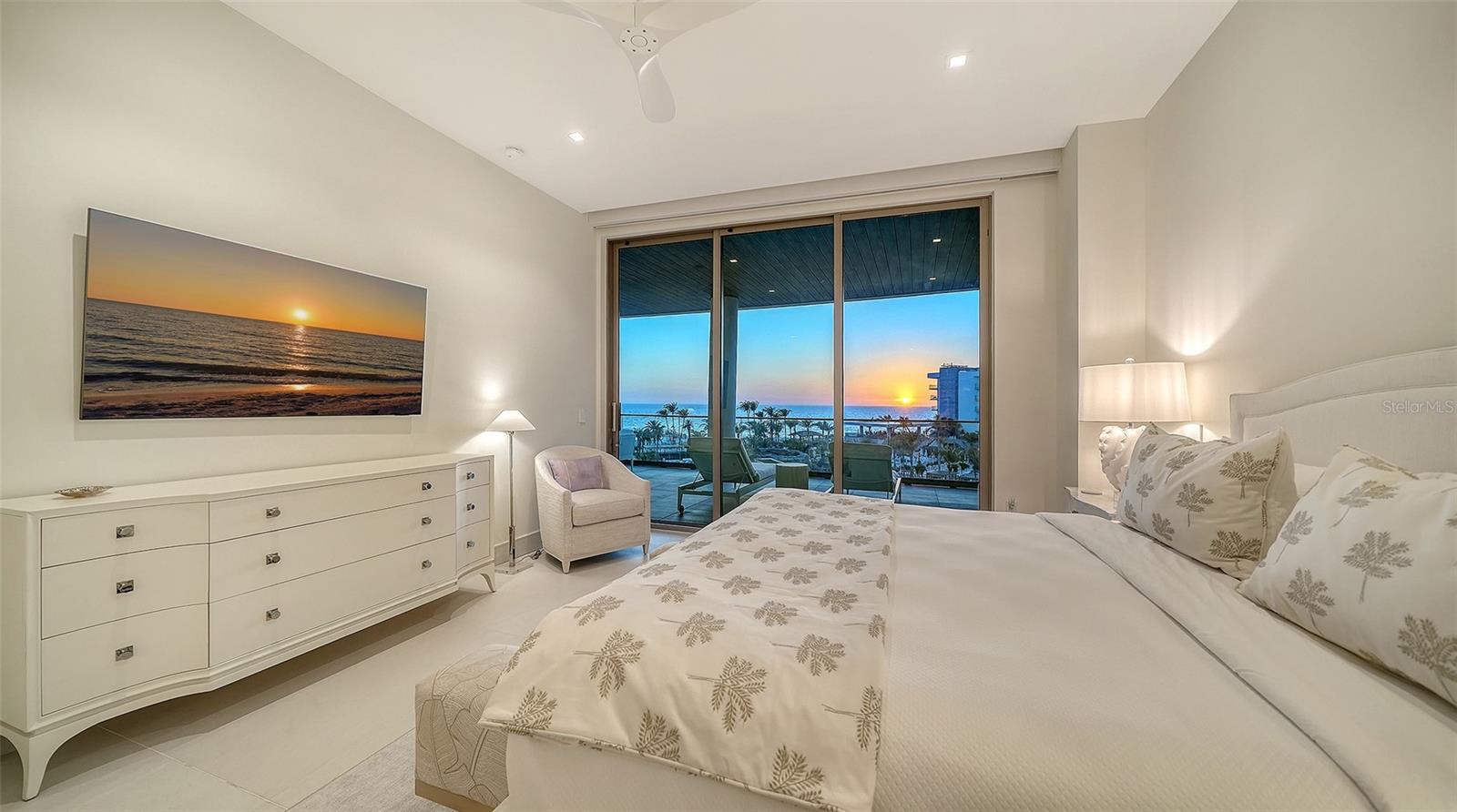 1581 GULF OF MEXICO DR #406