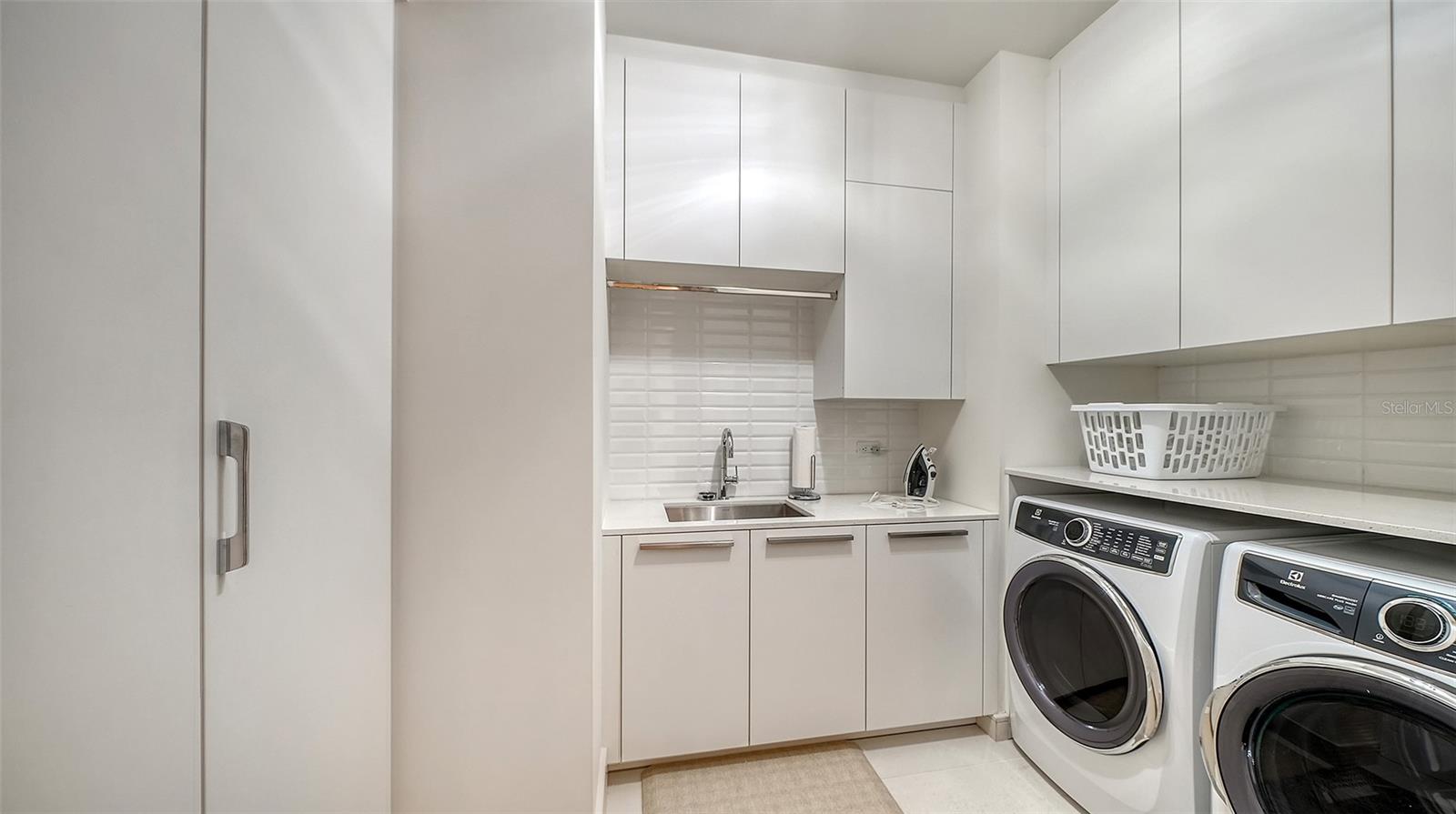 1581 GULF OF MEXICO DR #406