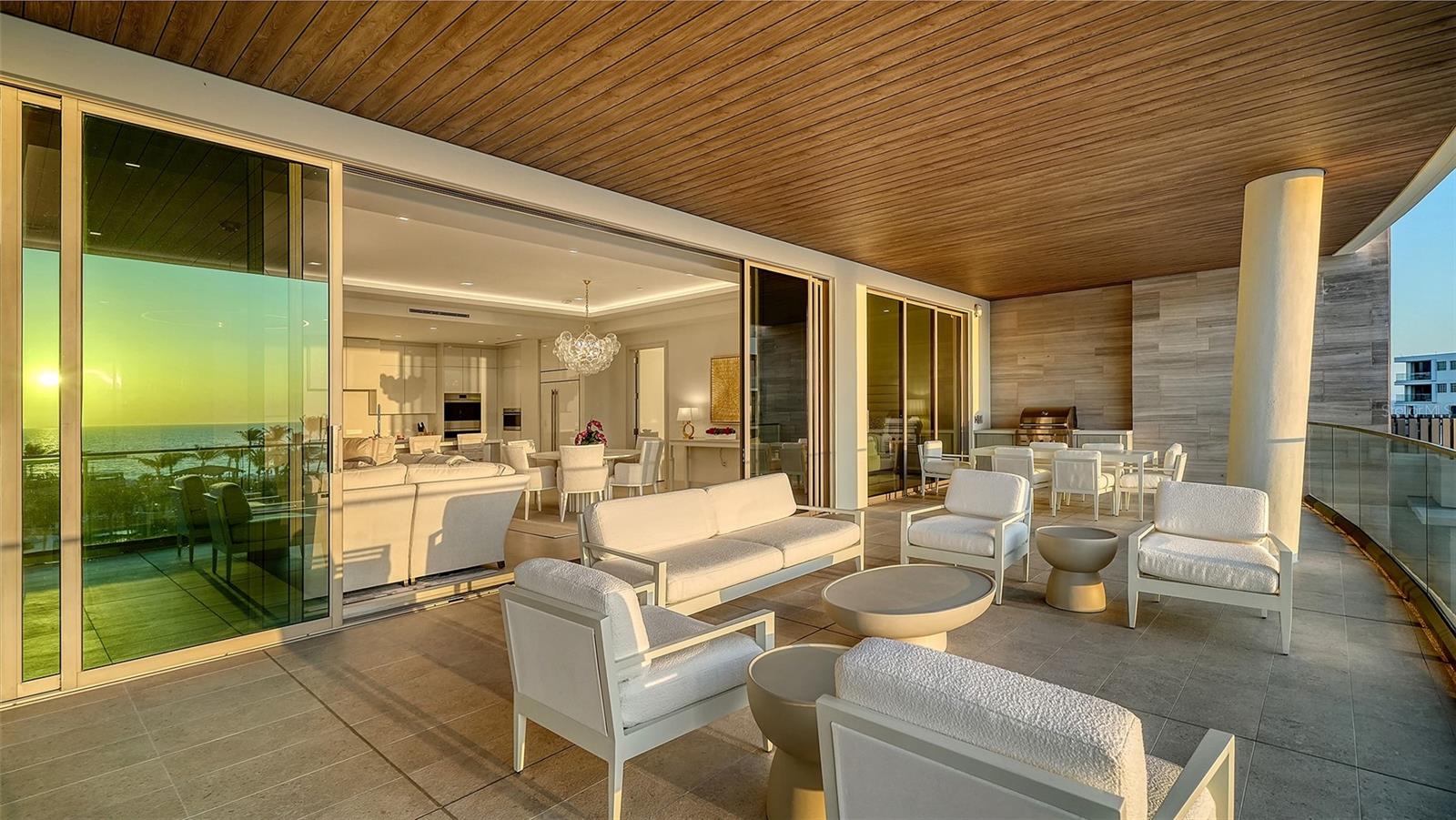 1581 GULF OF MEXICO DR #406