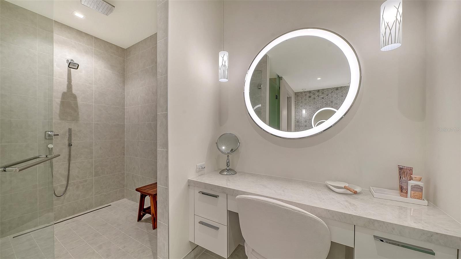 1581 GULF OF MEXICO DR #406