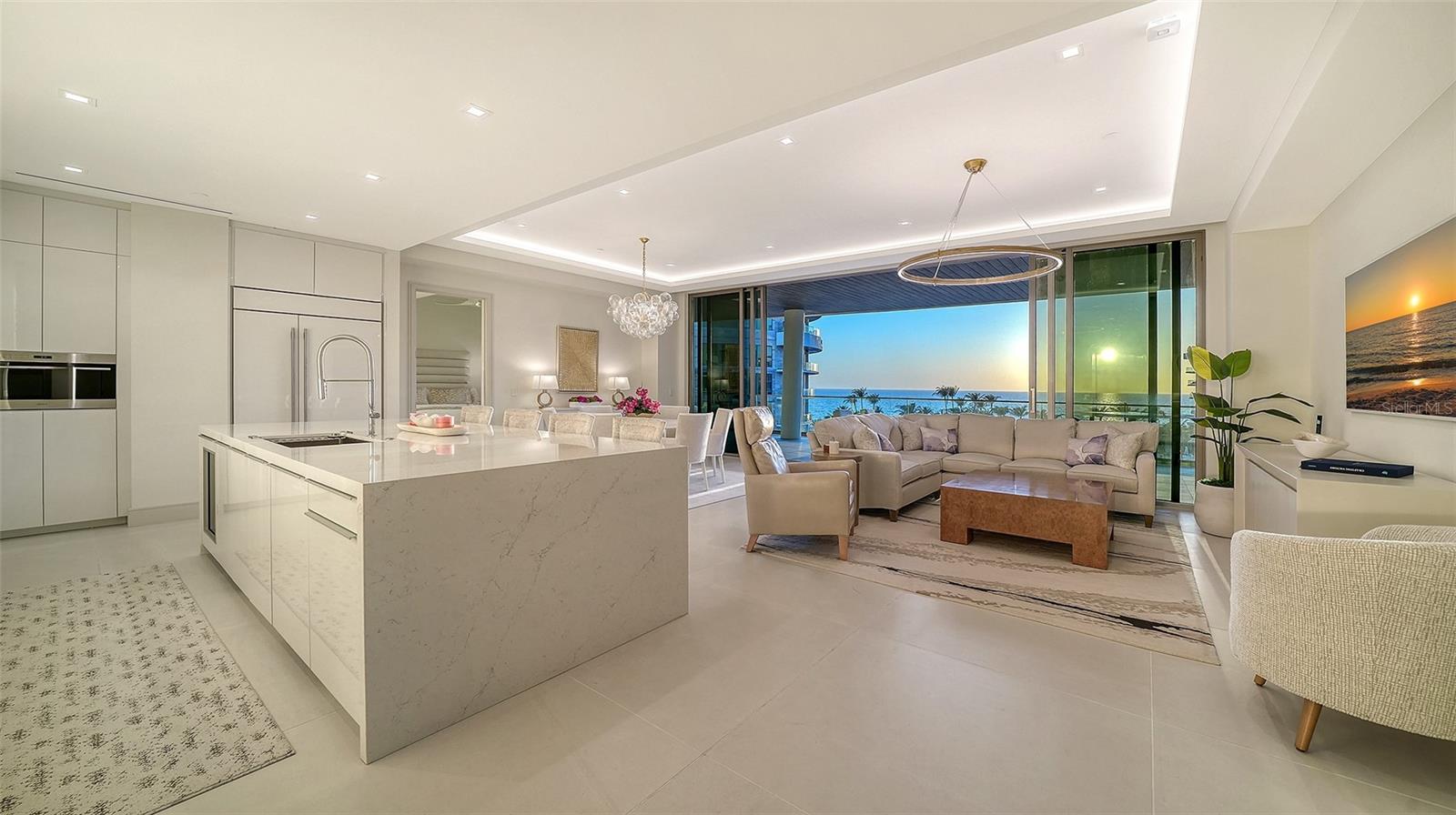 1581 GULF OF MEXICO DR #406