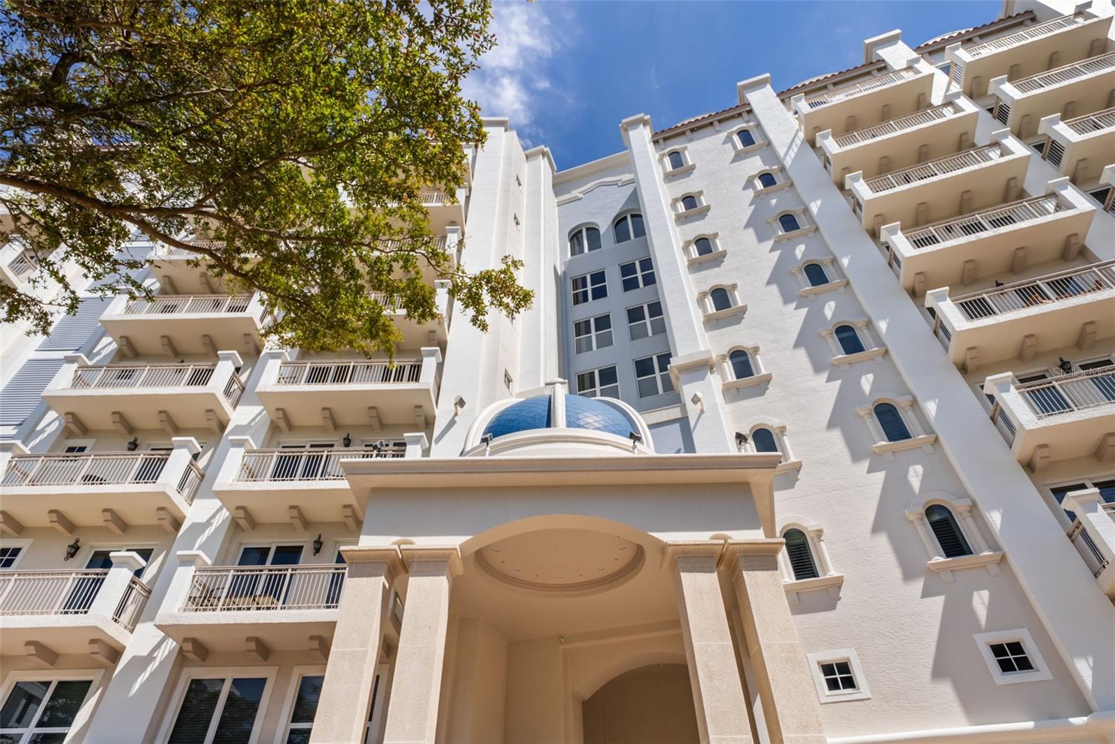 464 GOLDEN GATE PT #703