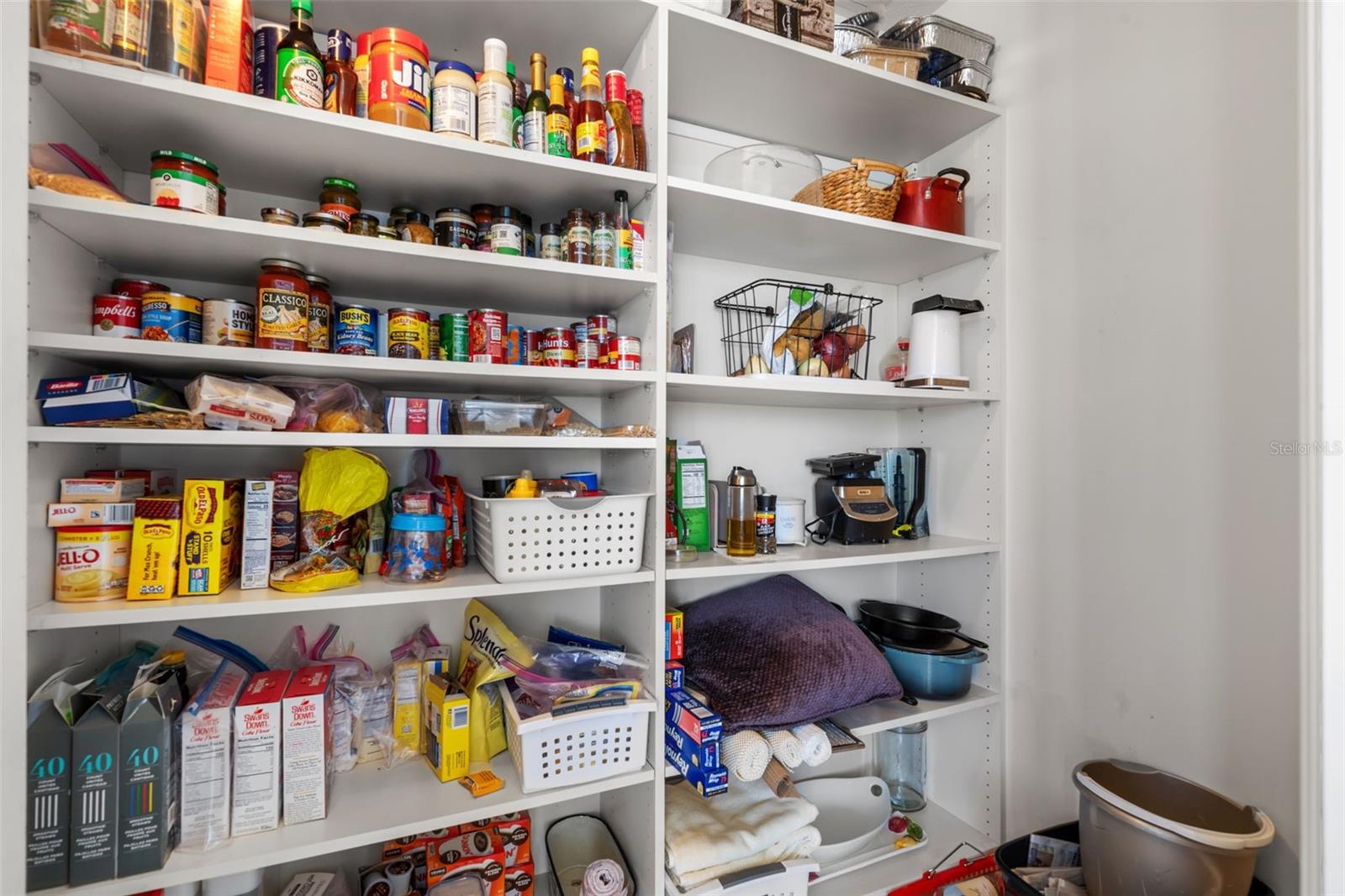 464 GOLDEN GATE PT #703