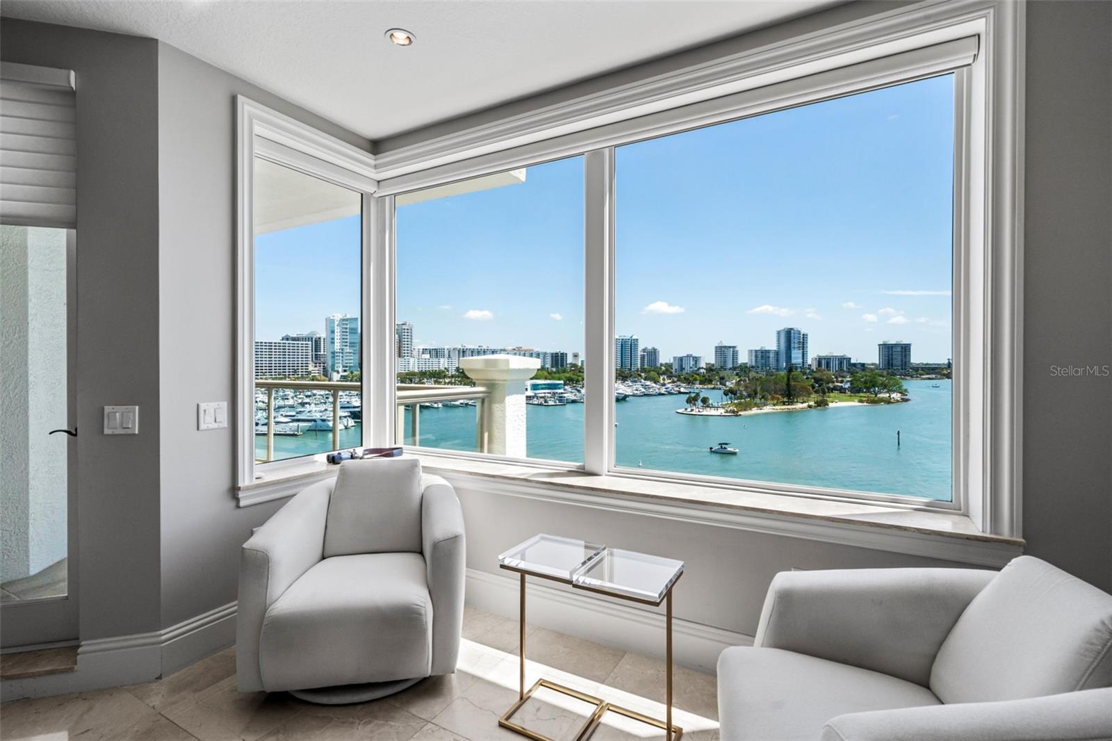 464 GOLDEN GATE PT #703