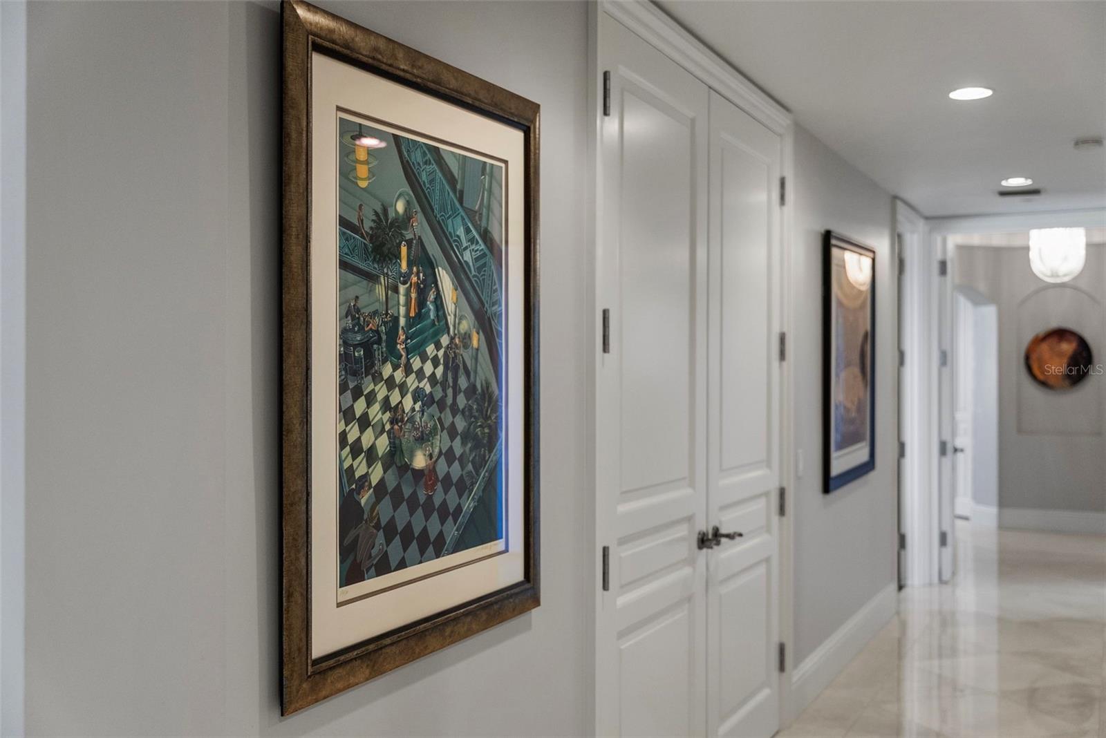 464 GOLDEN GATE PT #703