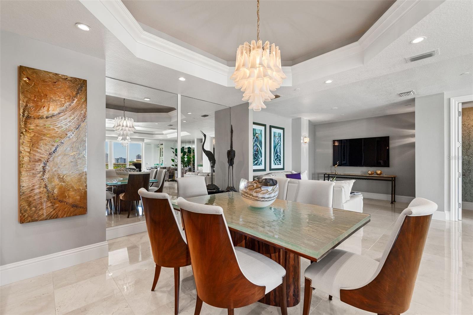 464 GOLDEN GATE PT #703