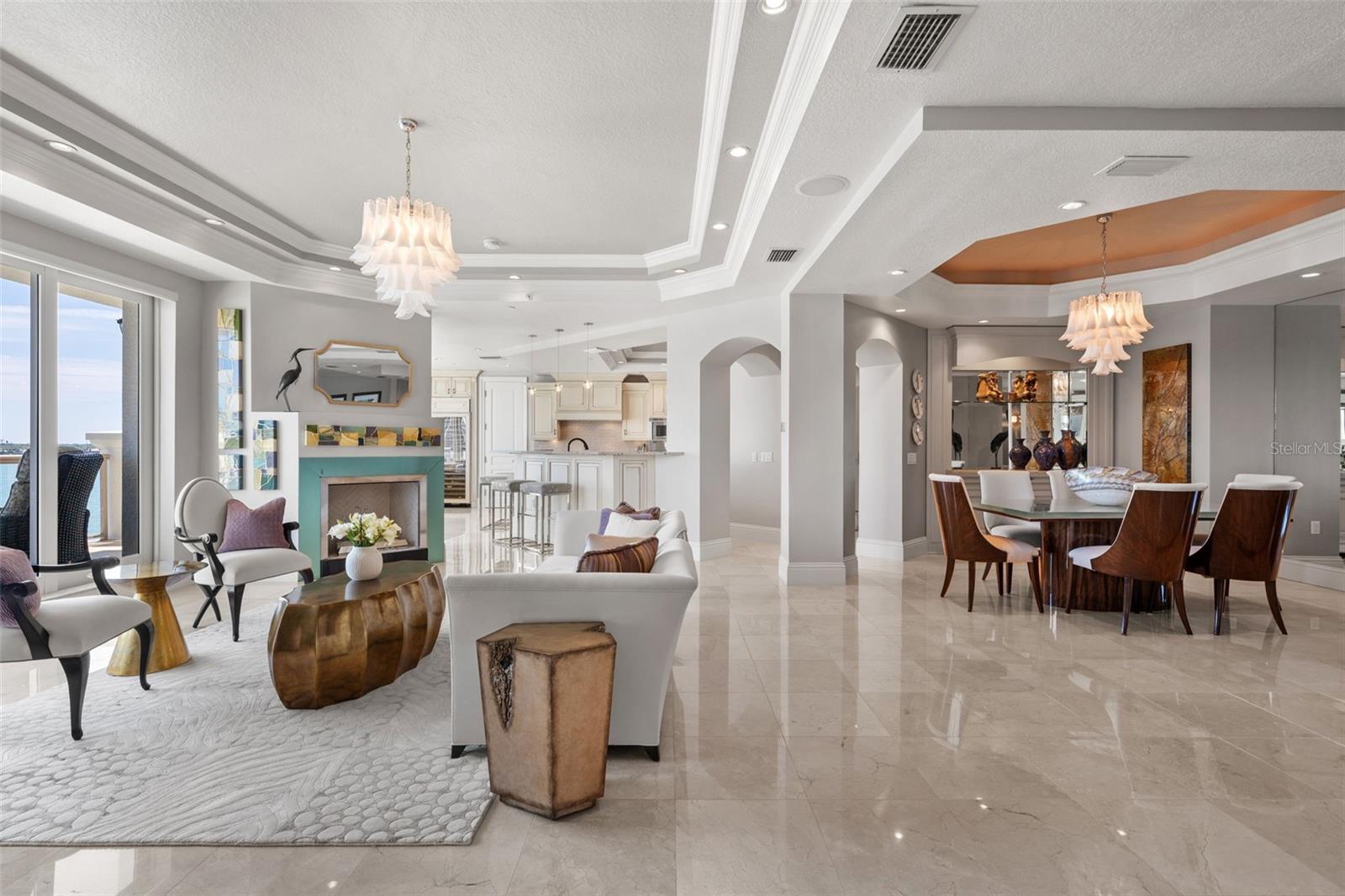 464 GOLDEN GATE PT #703