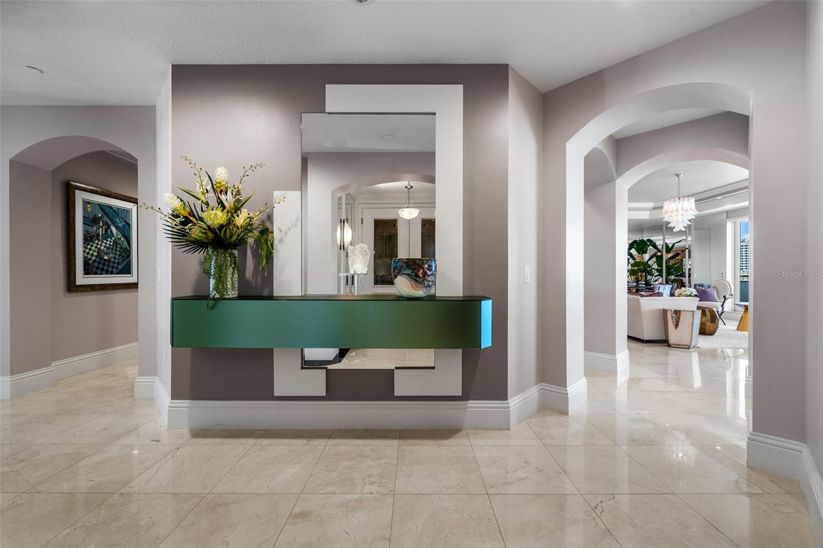 464 GOLDEN GATE PT #703