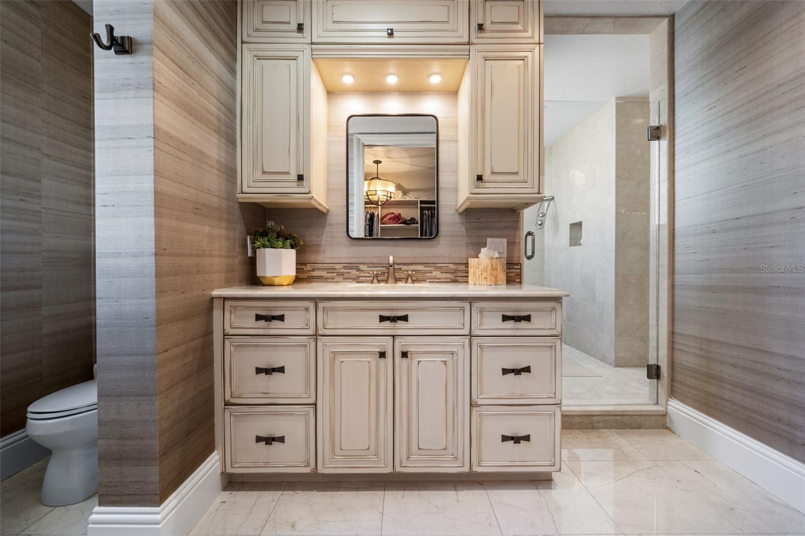 464 GOLDEN GATE PT #703