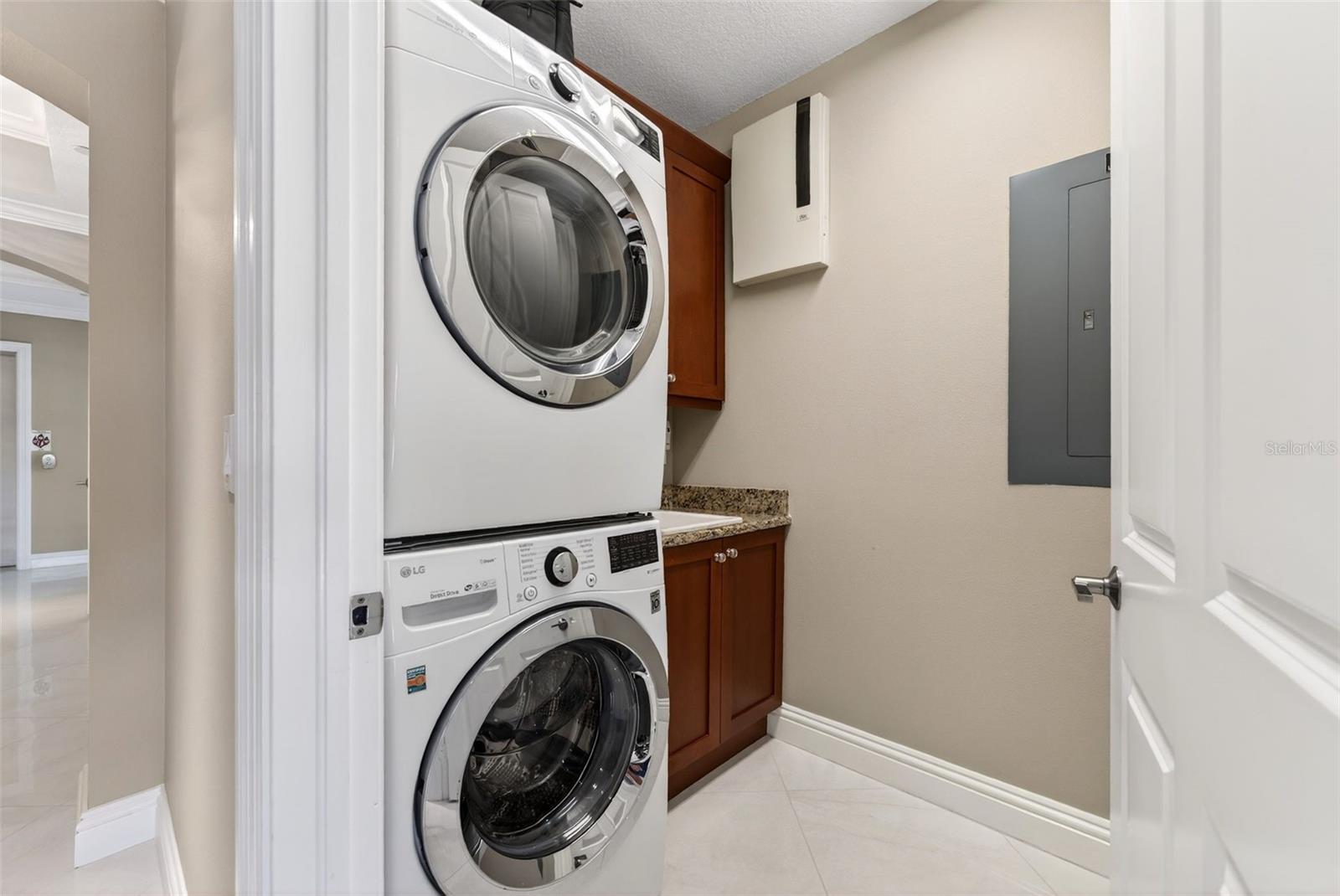 888 S ORANGE AVE #3A