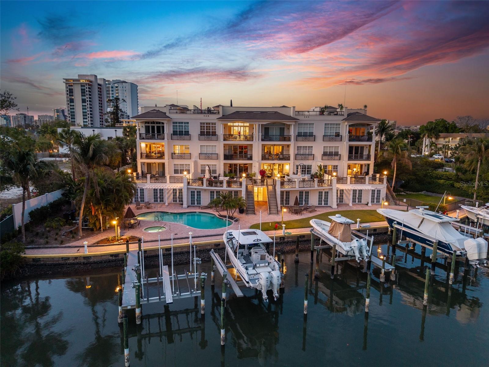 888 S ORANGE AVE #3A