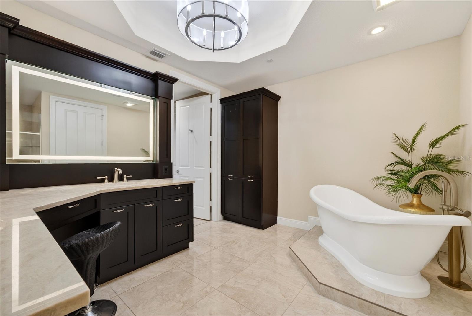 888 S ORANGE AVE #3A