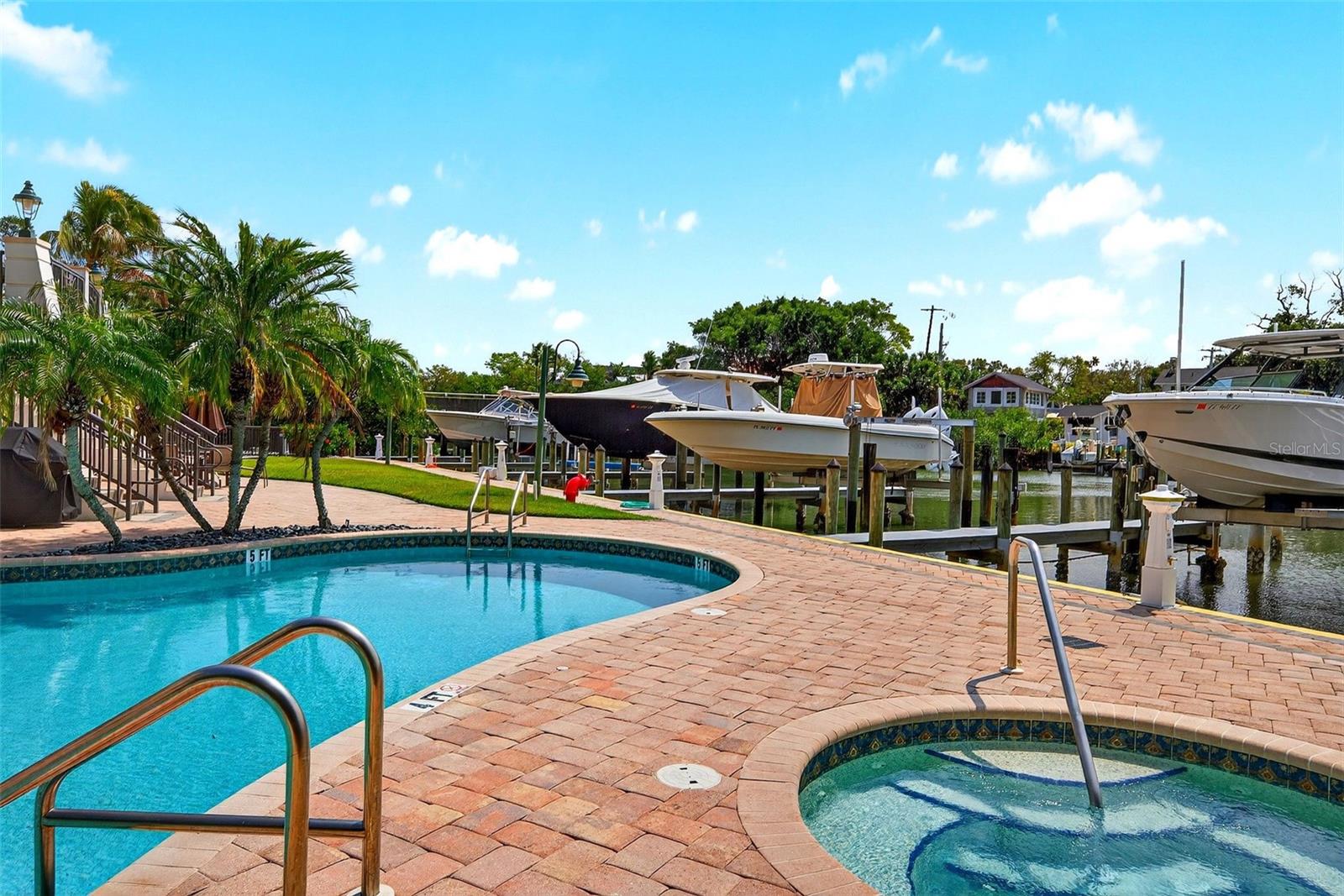 888 S ORANGE AVE #3A