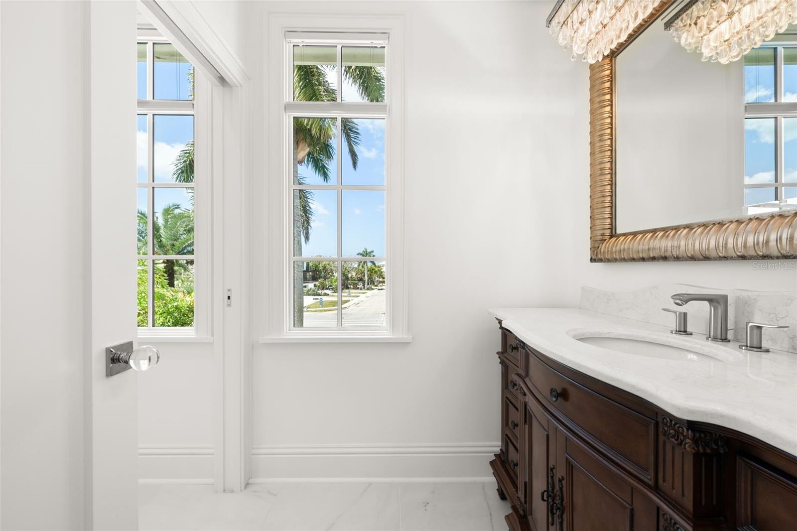 361 S BLVD OF THE PRESIDENTS