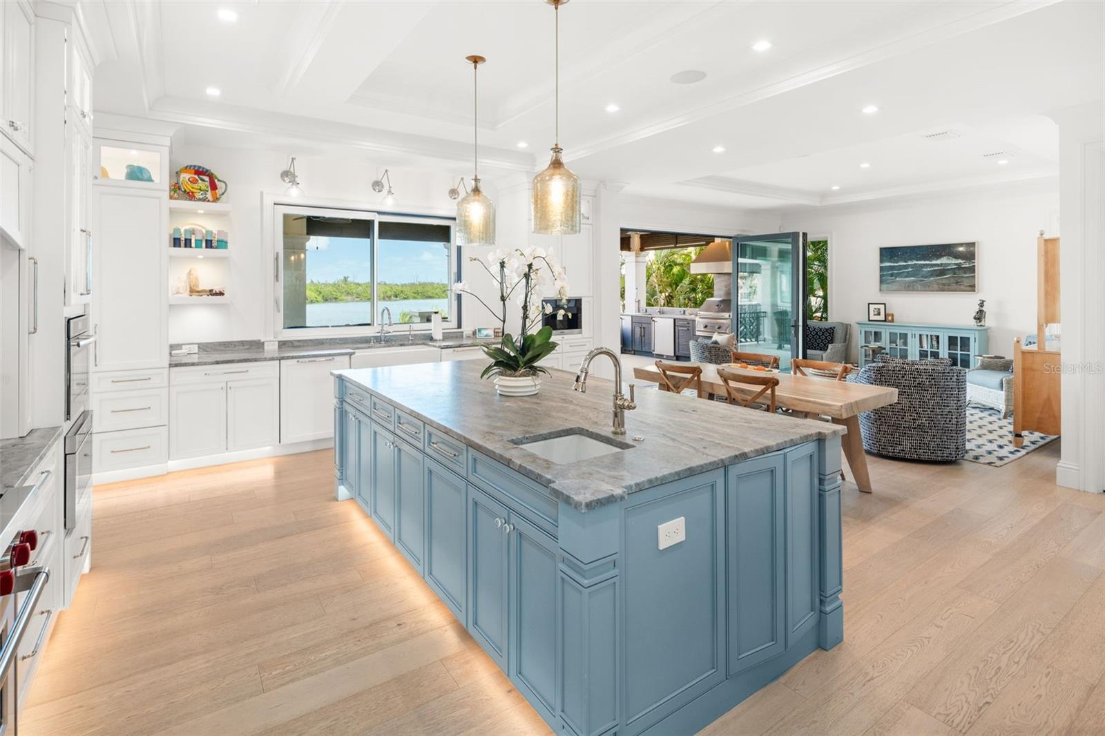 361 S BLVD OF THE PRESIDENTS