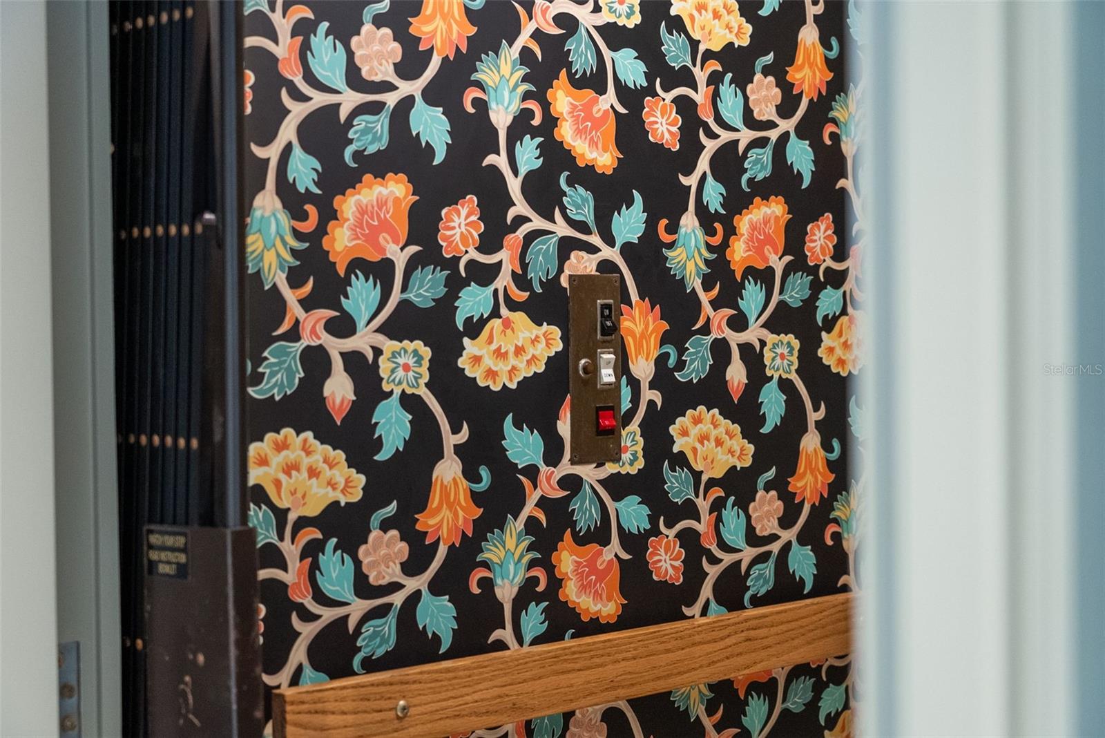 361 S BLVD OF THE PRESIDENTS