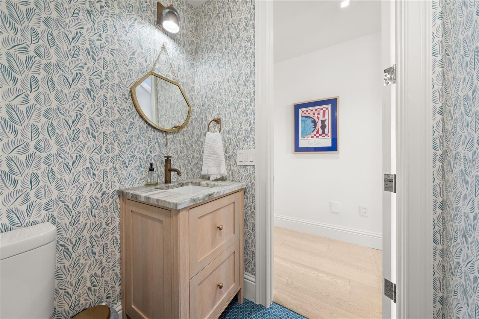 361 S BLVD OF THE PRESIDENTS