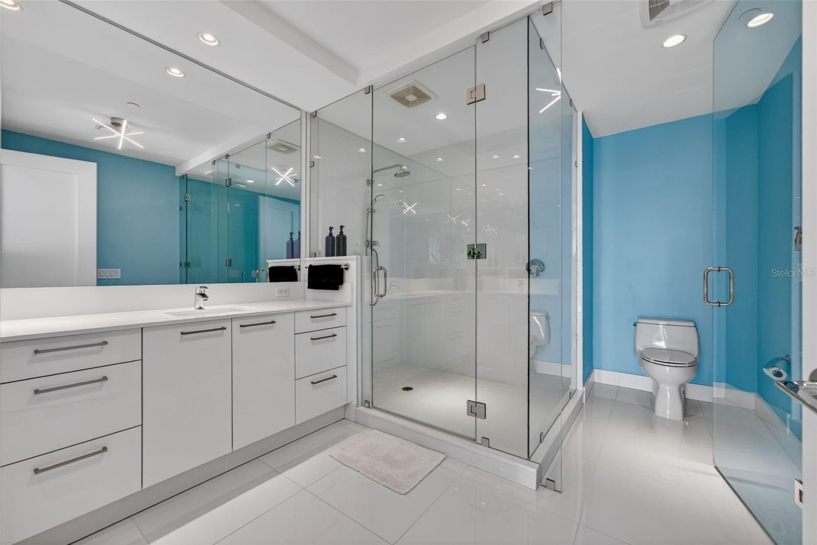 111 S PINEAPPLE AVE #904