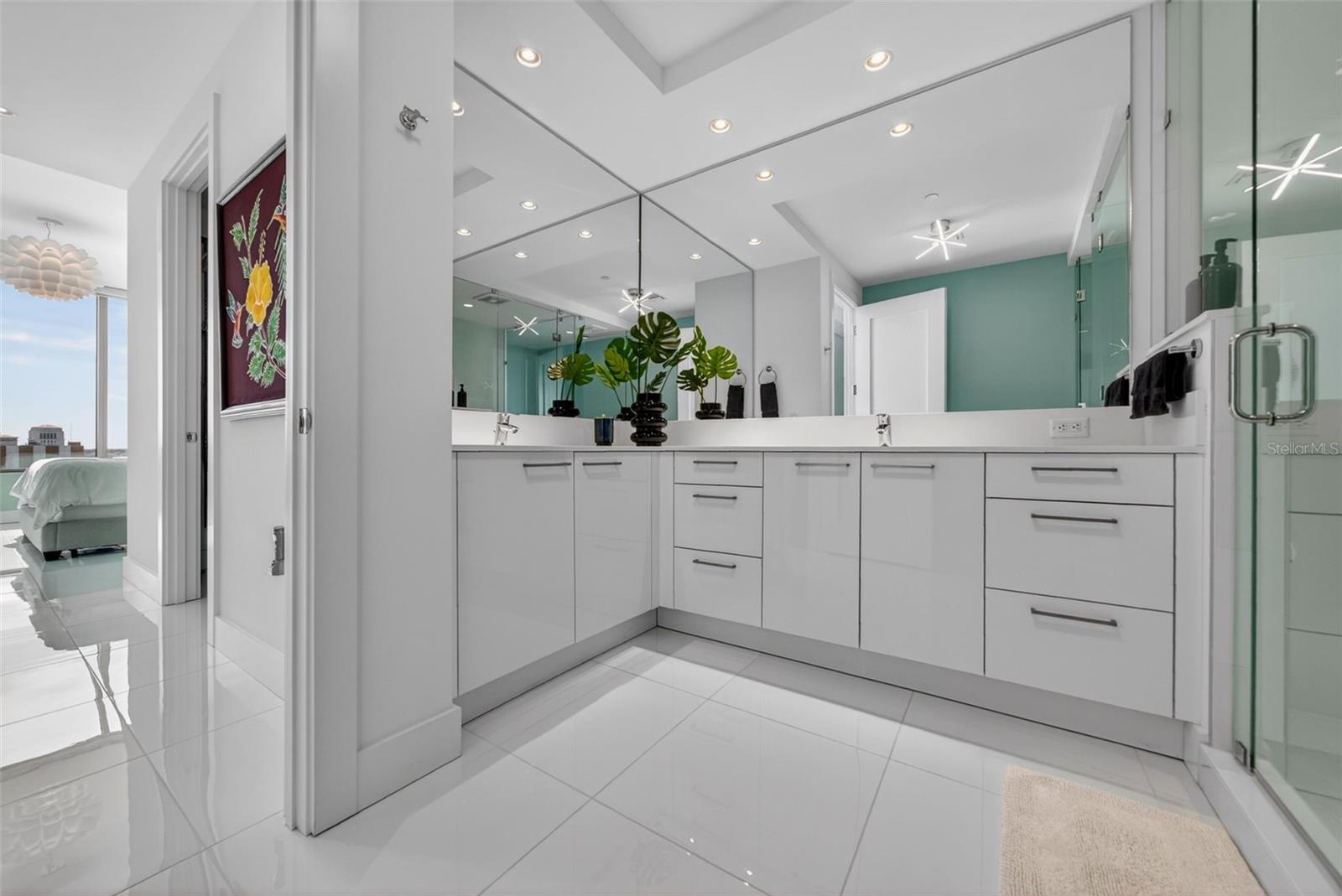 111 S PINEAPPLE AVE #904