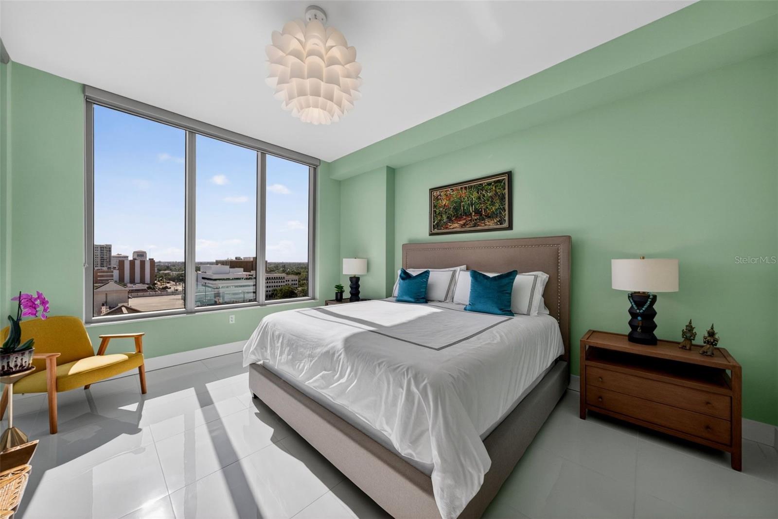 111 S PINEAPPLE AVE #904