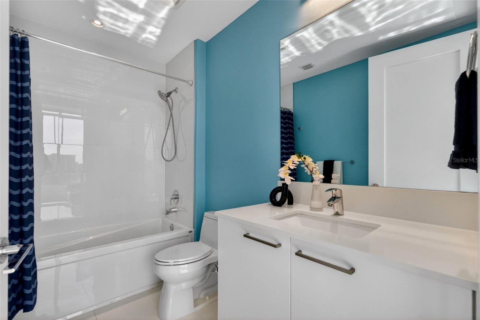 111 S PINEAPPLE AVE #904